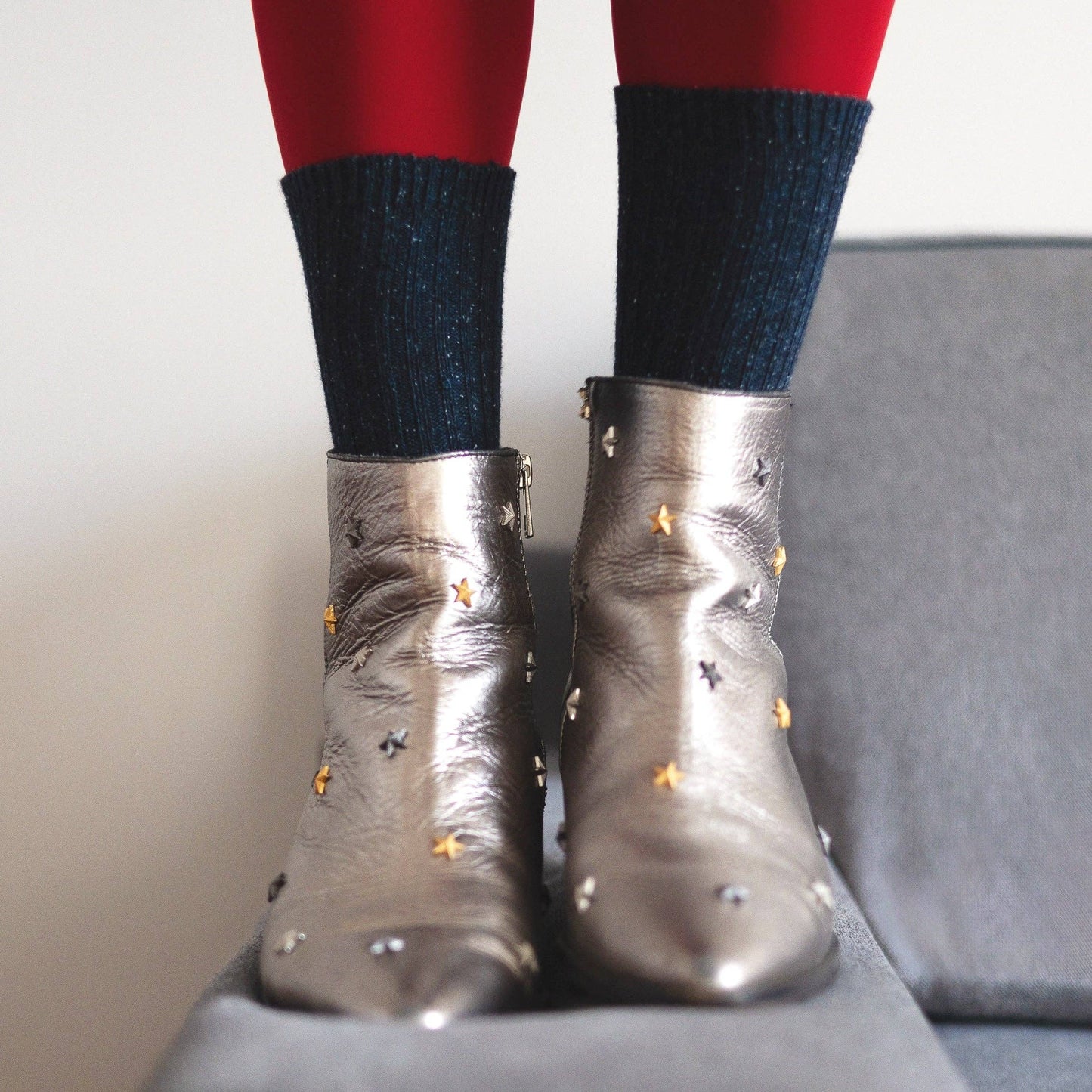 KLUE Silk and Wool DUST STAR socks | Navy