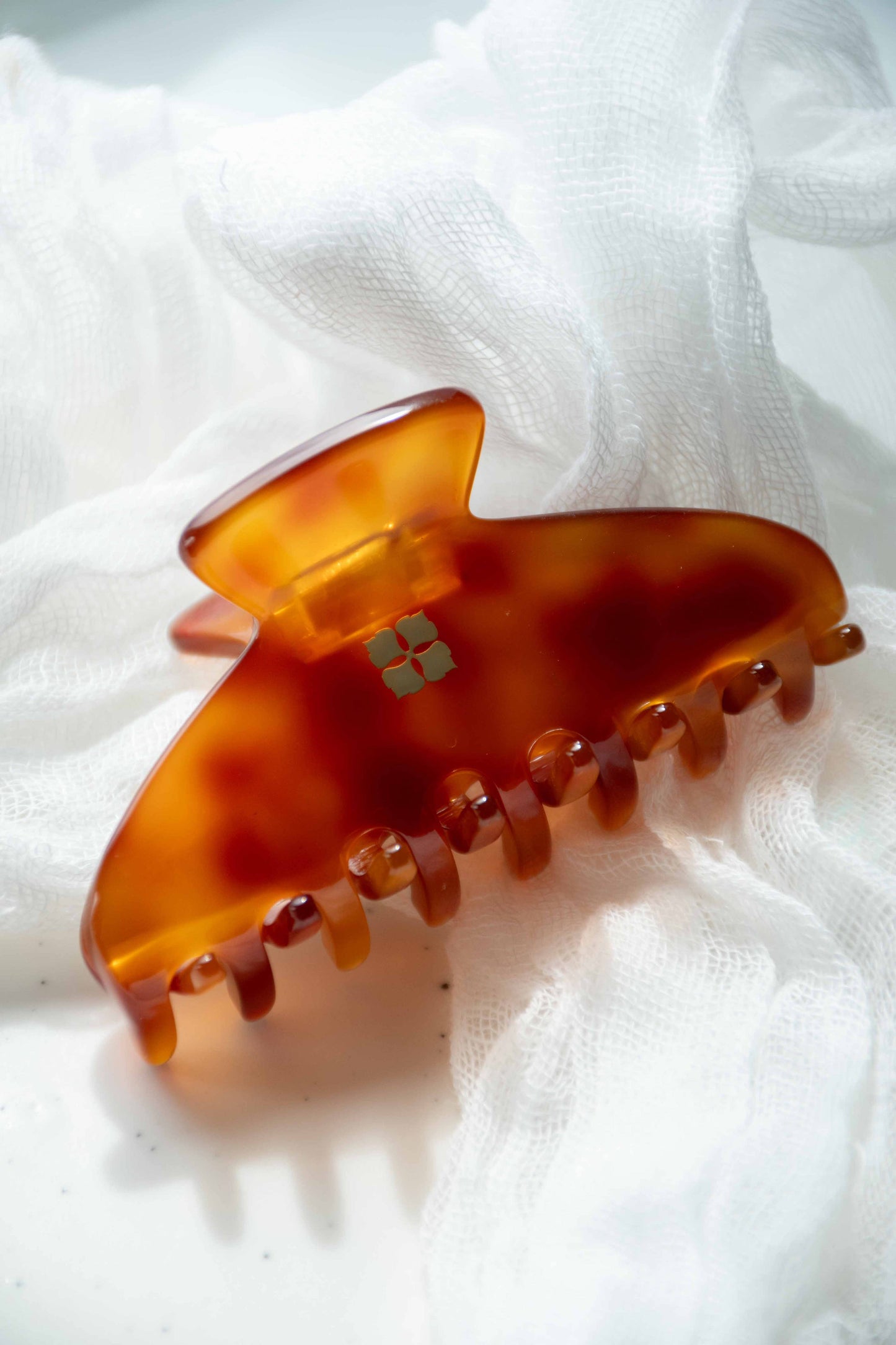 Glamour Grip Mini Claw in Barite | Burnt Orange and Brown Tortoise  | Italian Acetate Tortoise Shell Small Hair Clip