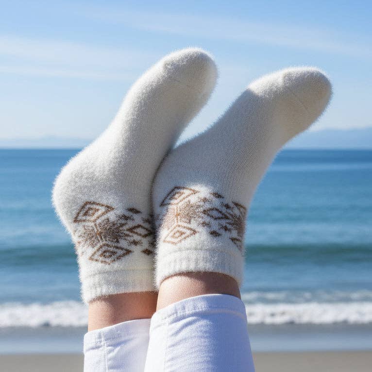 Angora / Bamboo Socks – Sim Scarlet