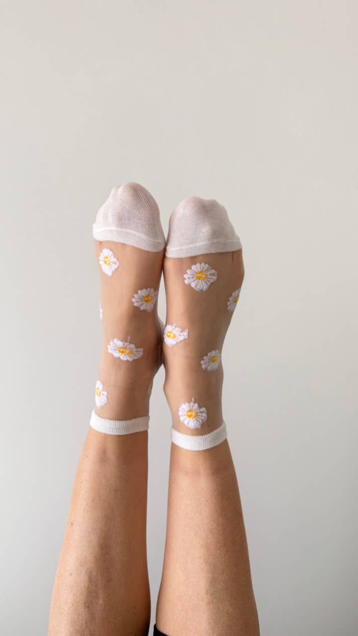 White sheer sock with Flora daisies