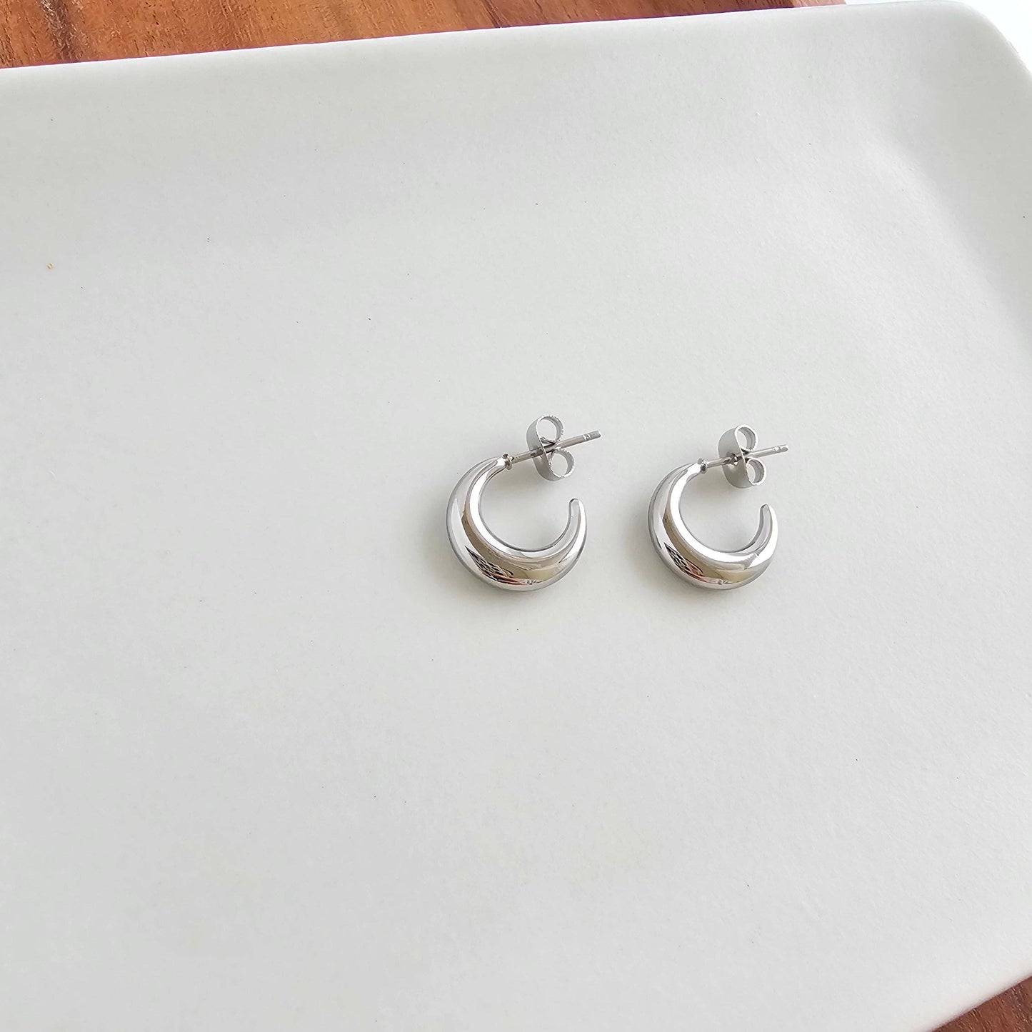 Luxe Selena Hoops - Mini - Silver // Everyday basics Jewelry