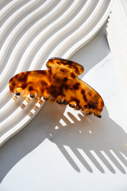 Oval Acetate Hair Claw | Classic