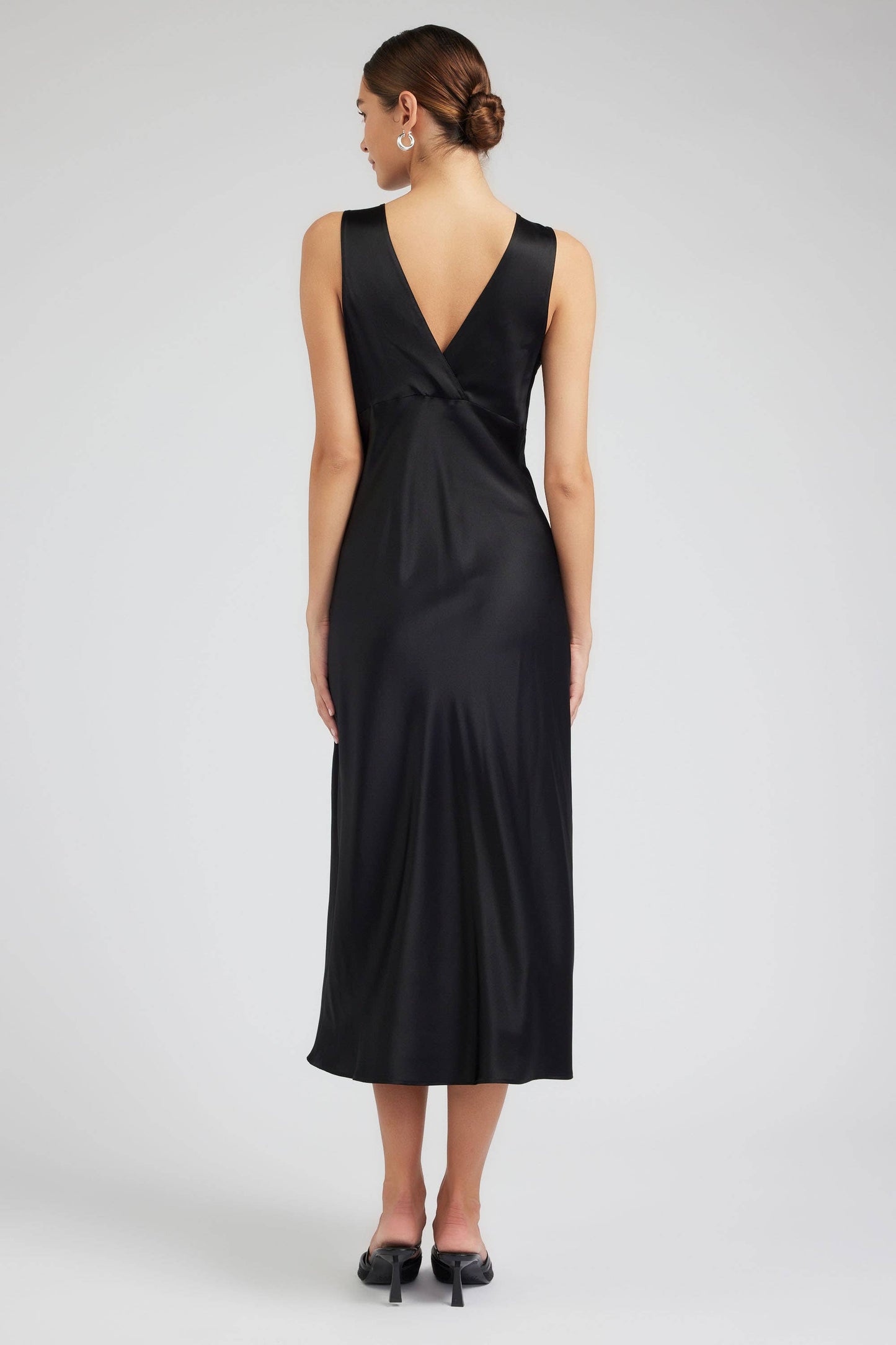100% Silk Sweetheart Midi Dress | Black