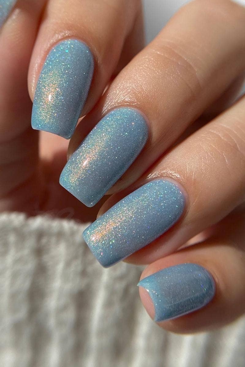 Stunt Queen | Turquoise Shimmer holographic Nail Polish