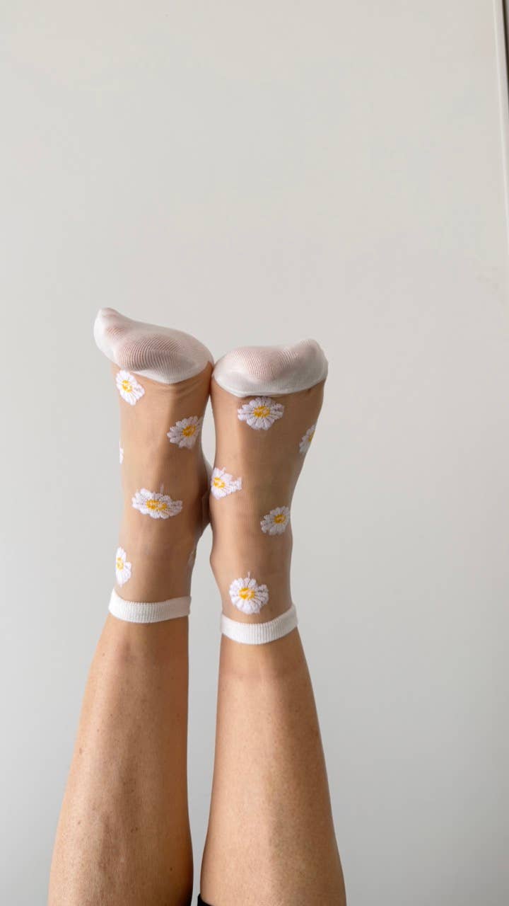 White sheer sock with Flora daisies