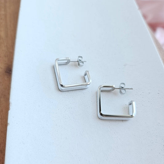 Luxe Kamora Hoops - Silver
