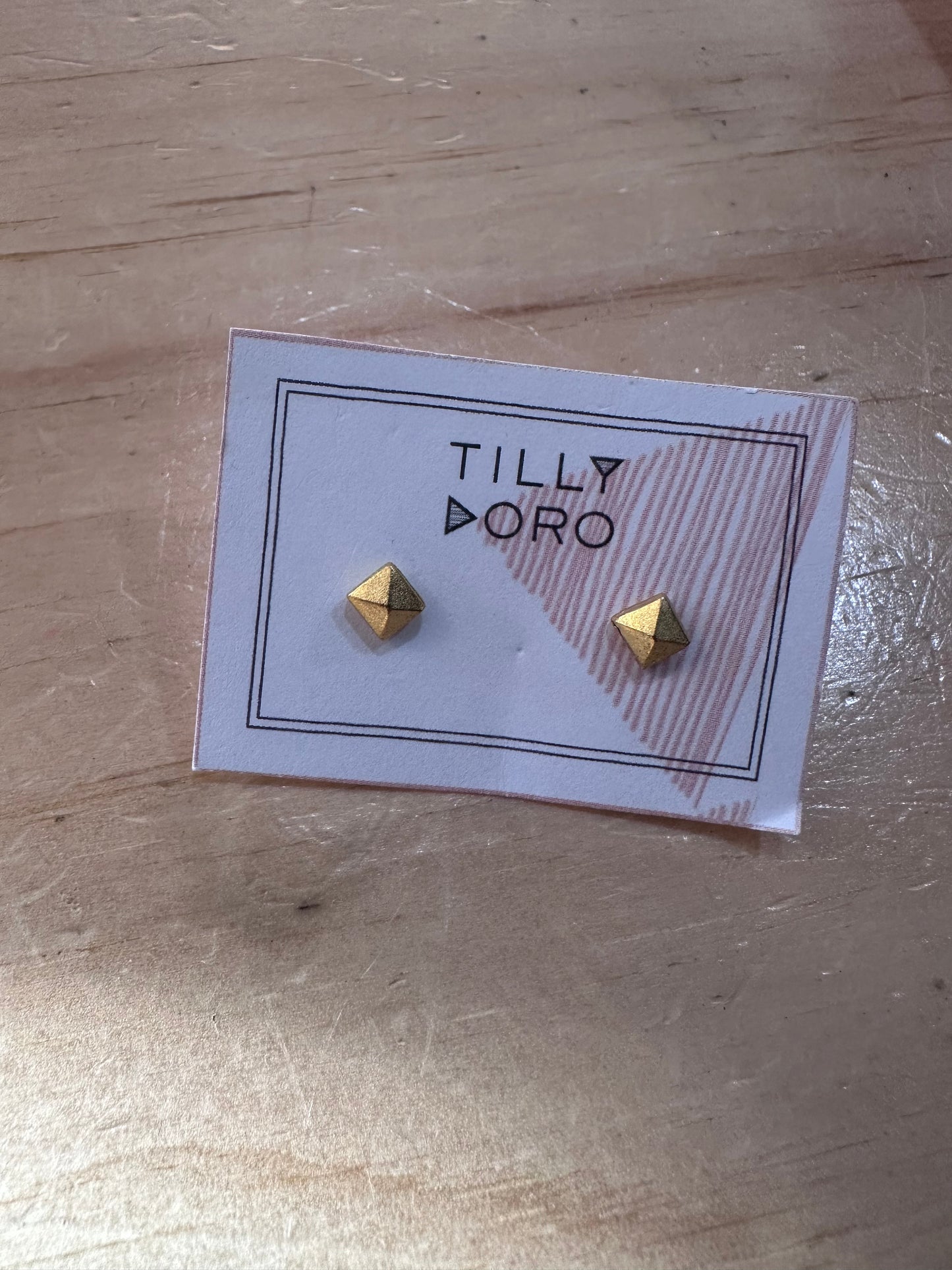 Pyramid Stud Earrings - TD90