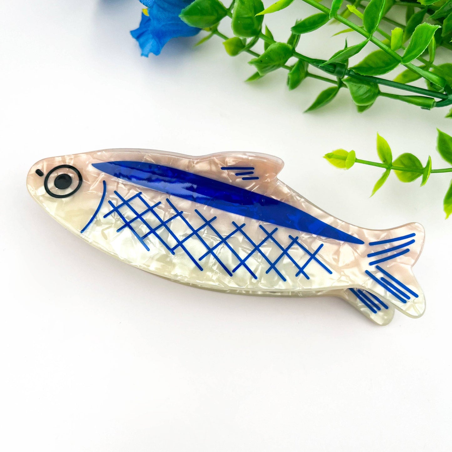 Oversized Sardine Print Acrylic Hair Claw Clip