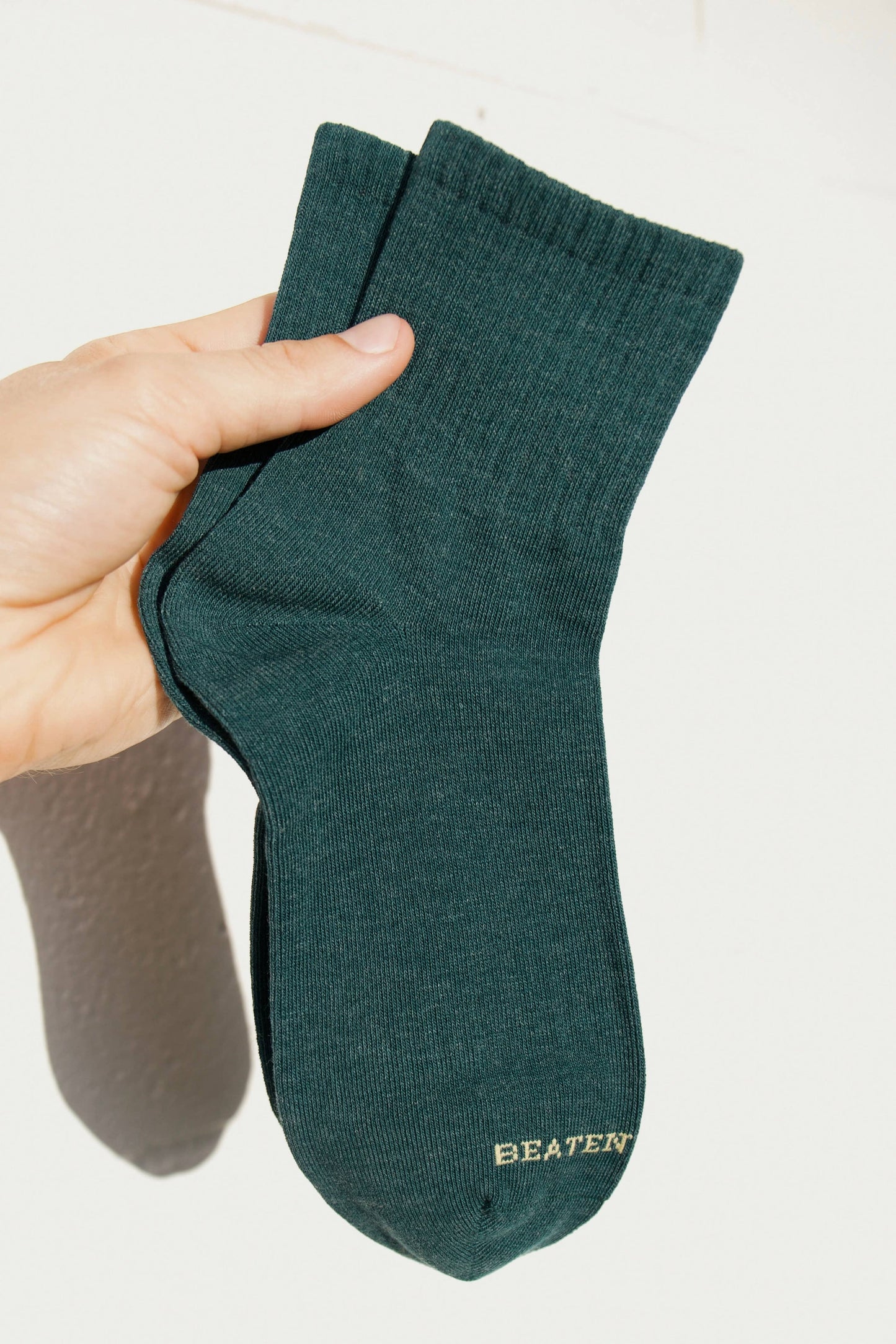 BEATEN PATH CO SEA GLASS SOCKS