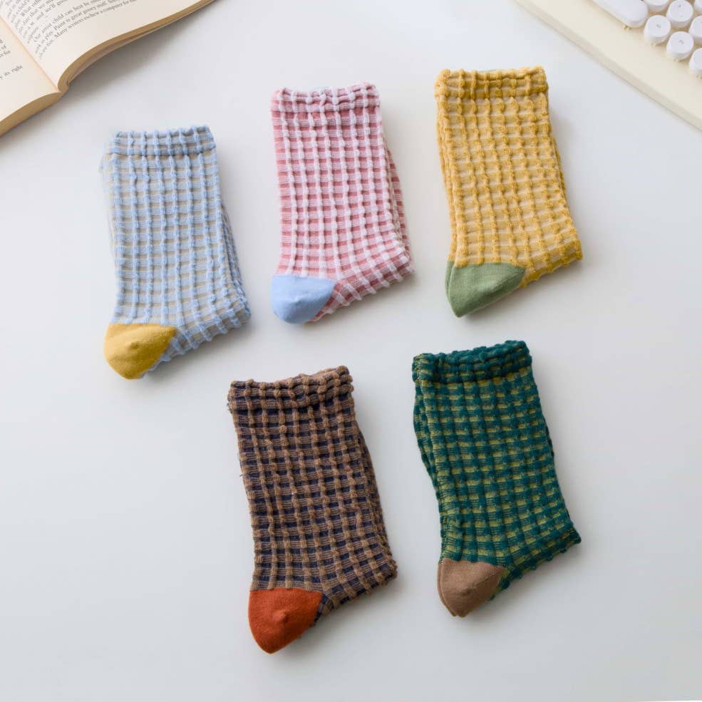 Cotton Waffle Crew Socks – Soft Bubble Texture