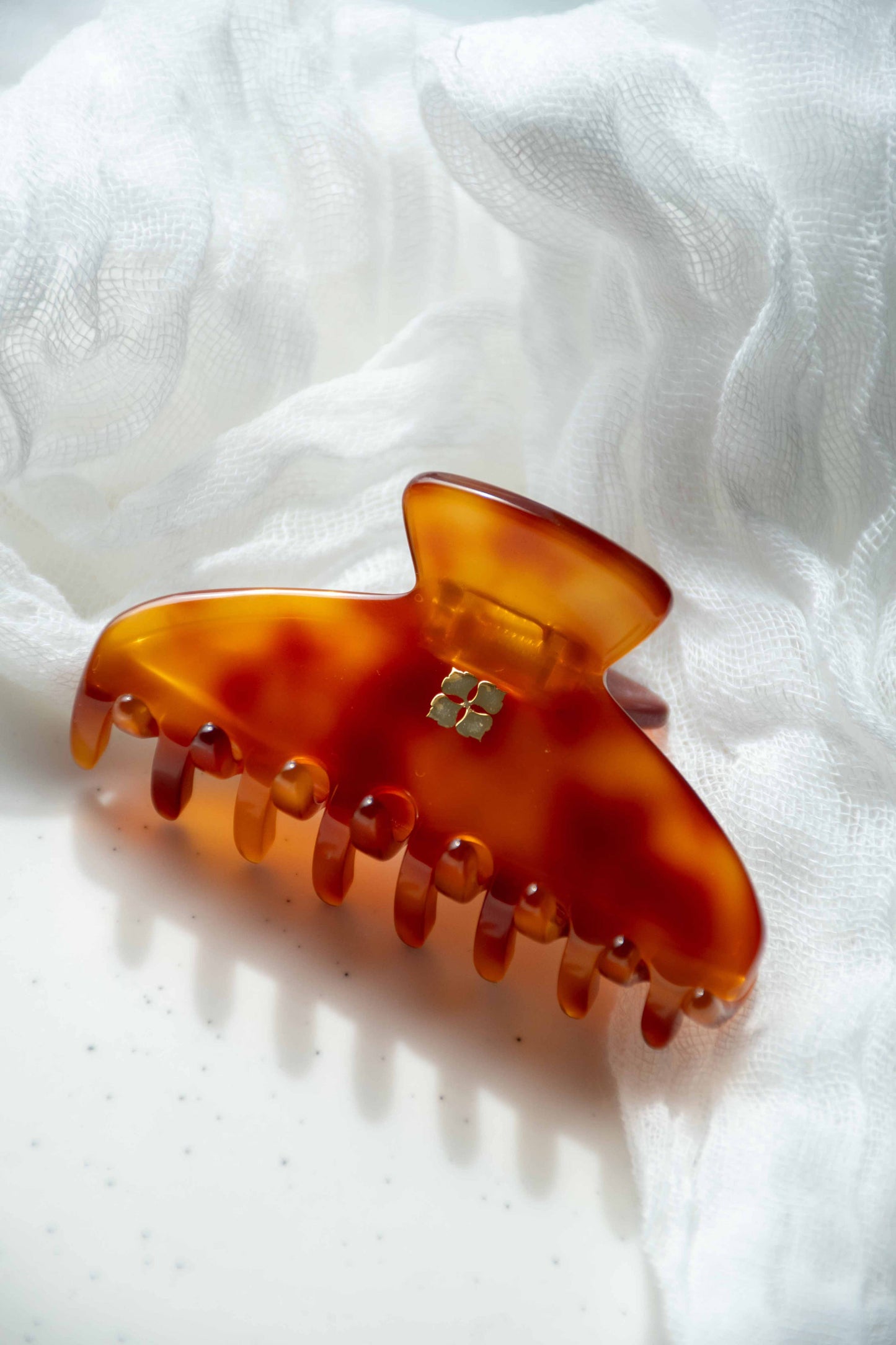 Glamour Grip Mini Claw in Barite | Burnt Orange and Brown Tortoise  | Italian Acetate Tortoise Shell Small Hair Clip