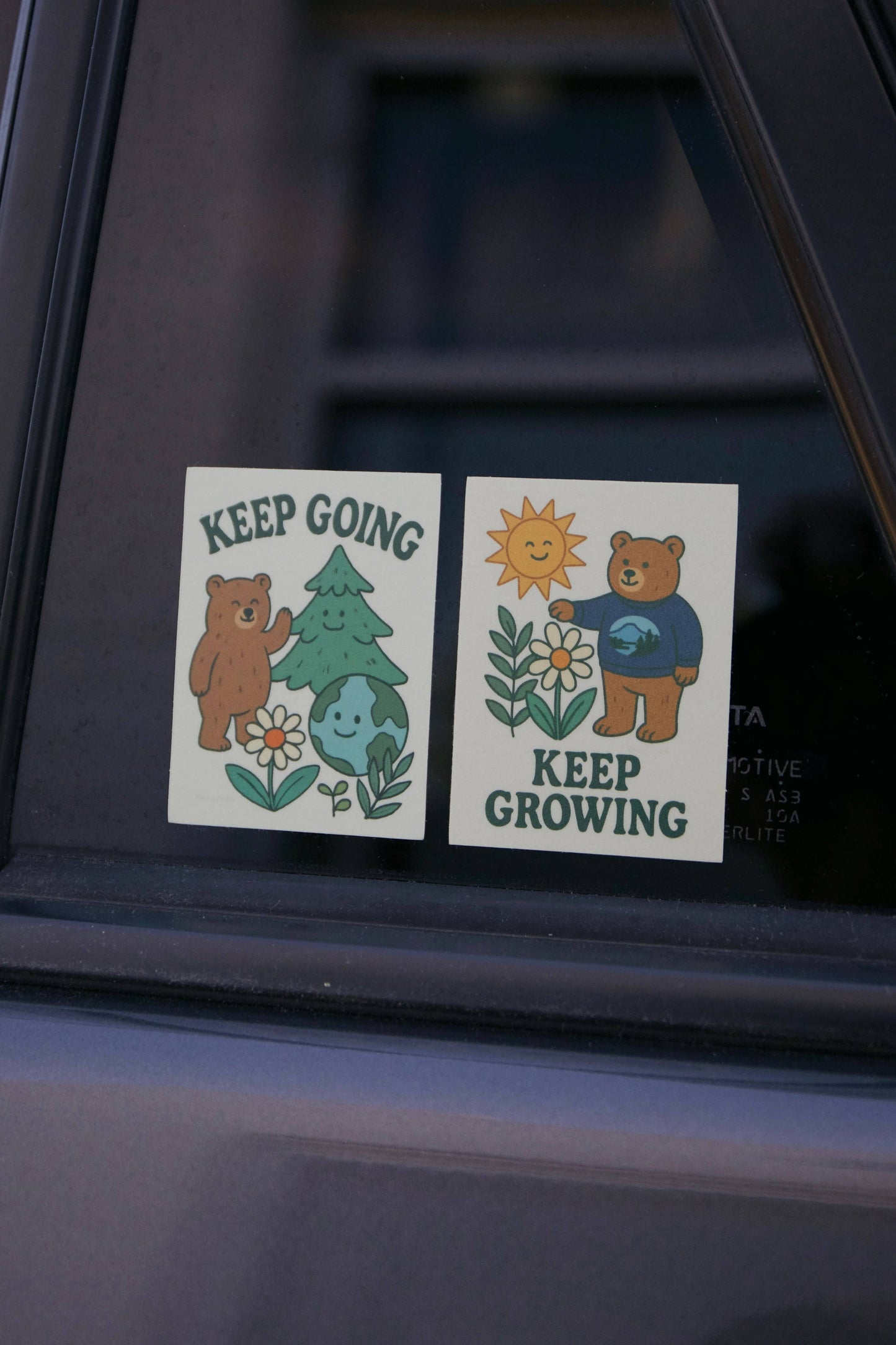KEEP GROWING STICKER
