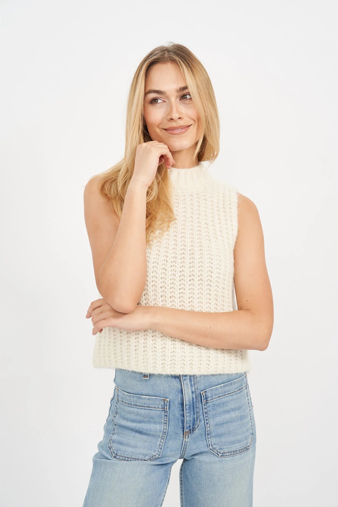 Emilia Sweater Vest- White