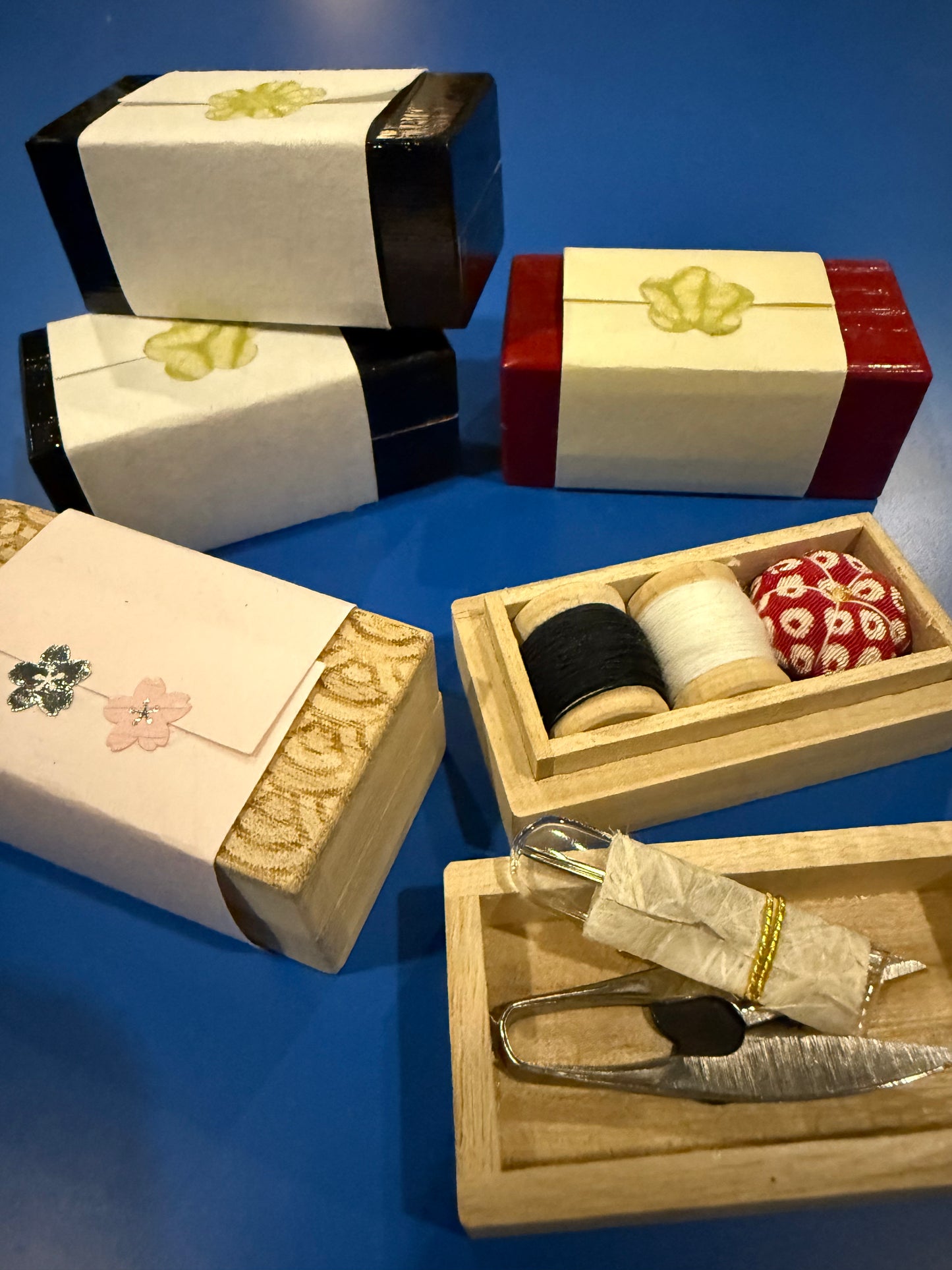 Mini Mending Kit by Hiro