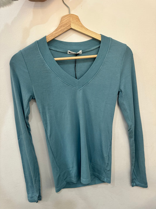 Surina Deep V Extra Soft Longsleeve Tee | Mist