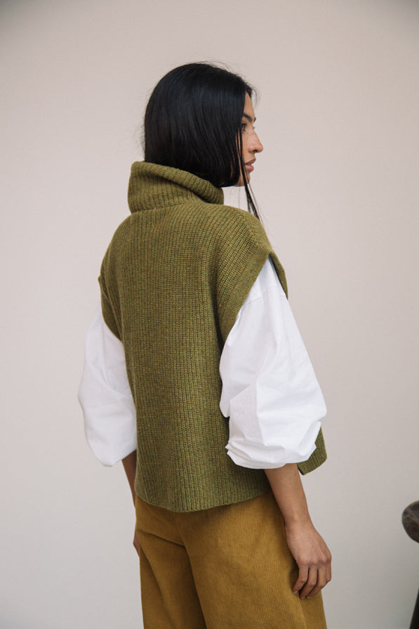 Kanon Recycled Wool Knitted Vest | Olive Marl