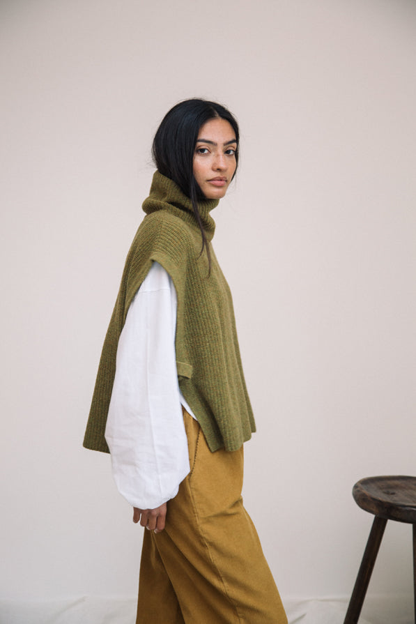 Kanon Recycled Wool Knitted Vest | Olive Marl