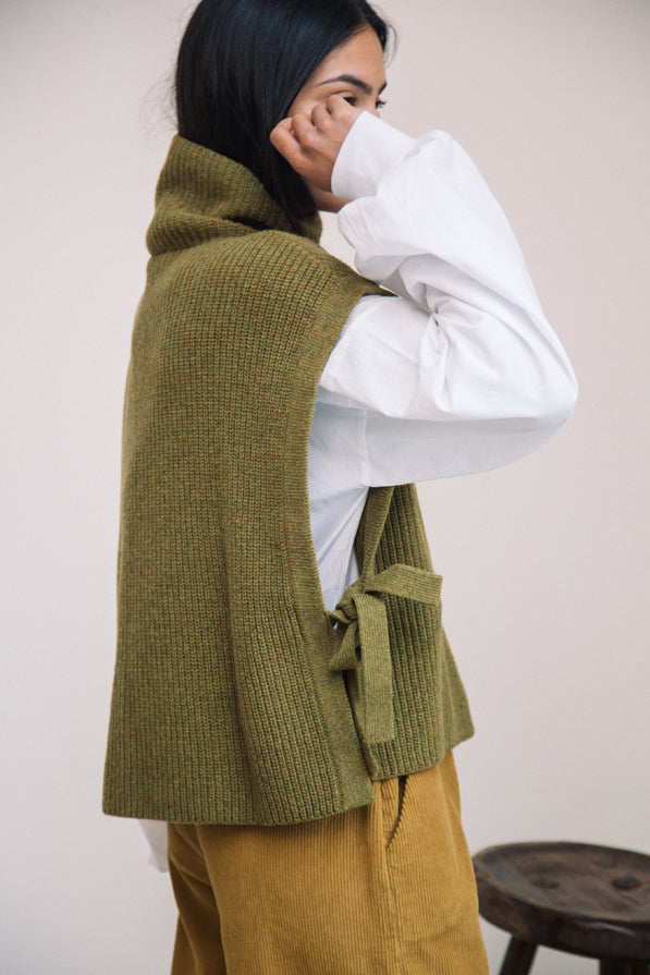 Kanon Recycled Wool Knitted Vest | Olive Marl