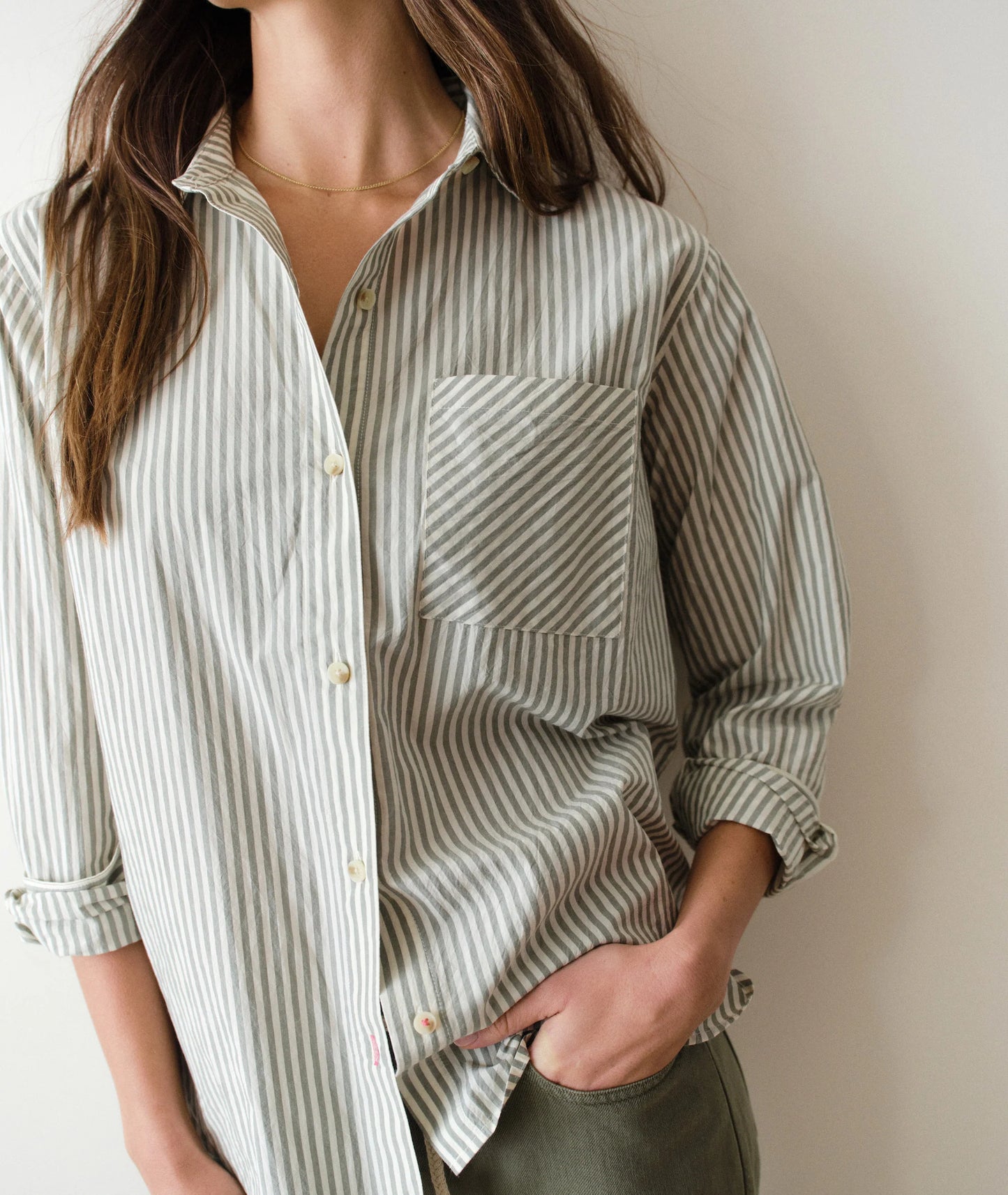 Jane Relaxed Shirt in Cali Poplin | Olive Pinstripe