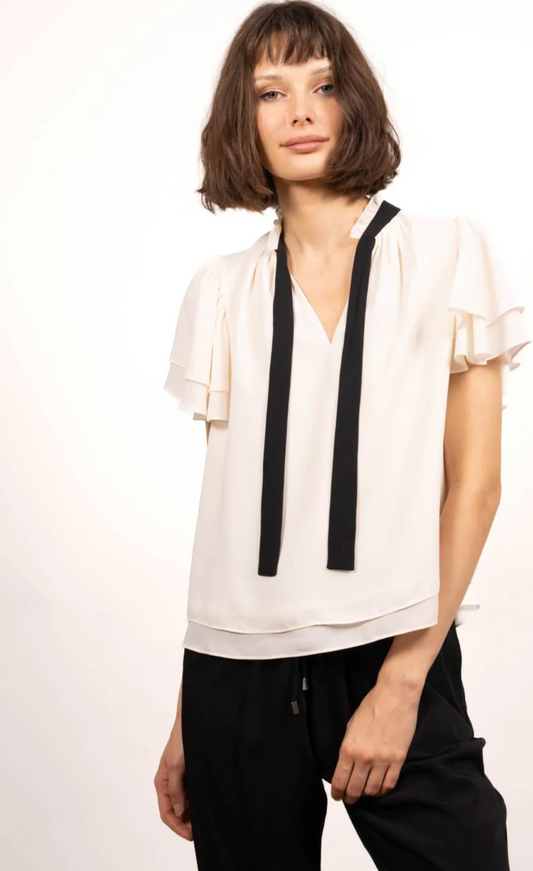 Lanna Top With Ruffled Neck