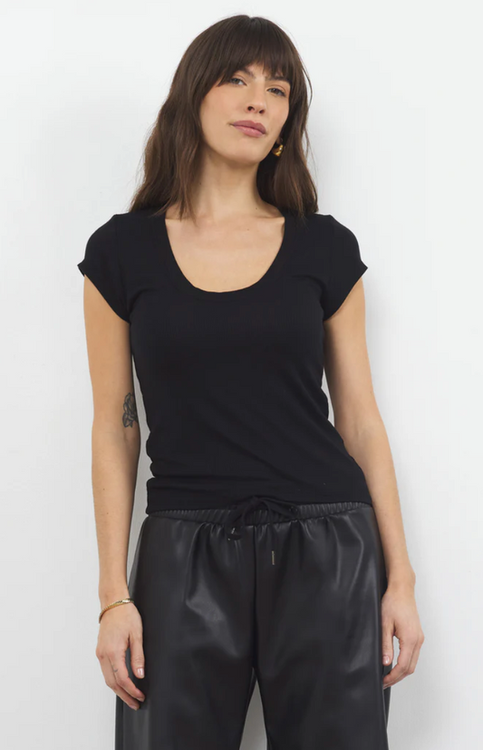 Skye Tee
