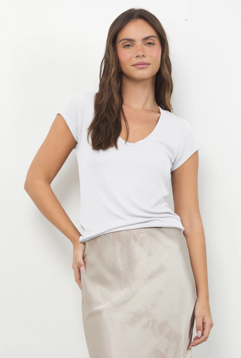 Skye Tee