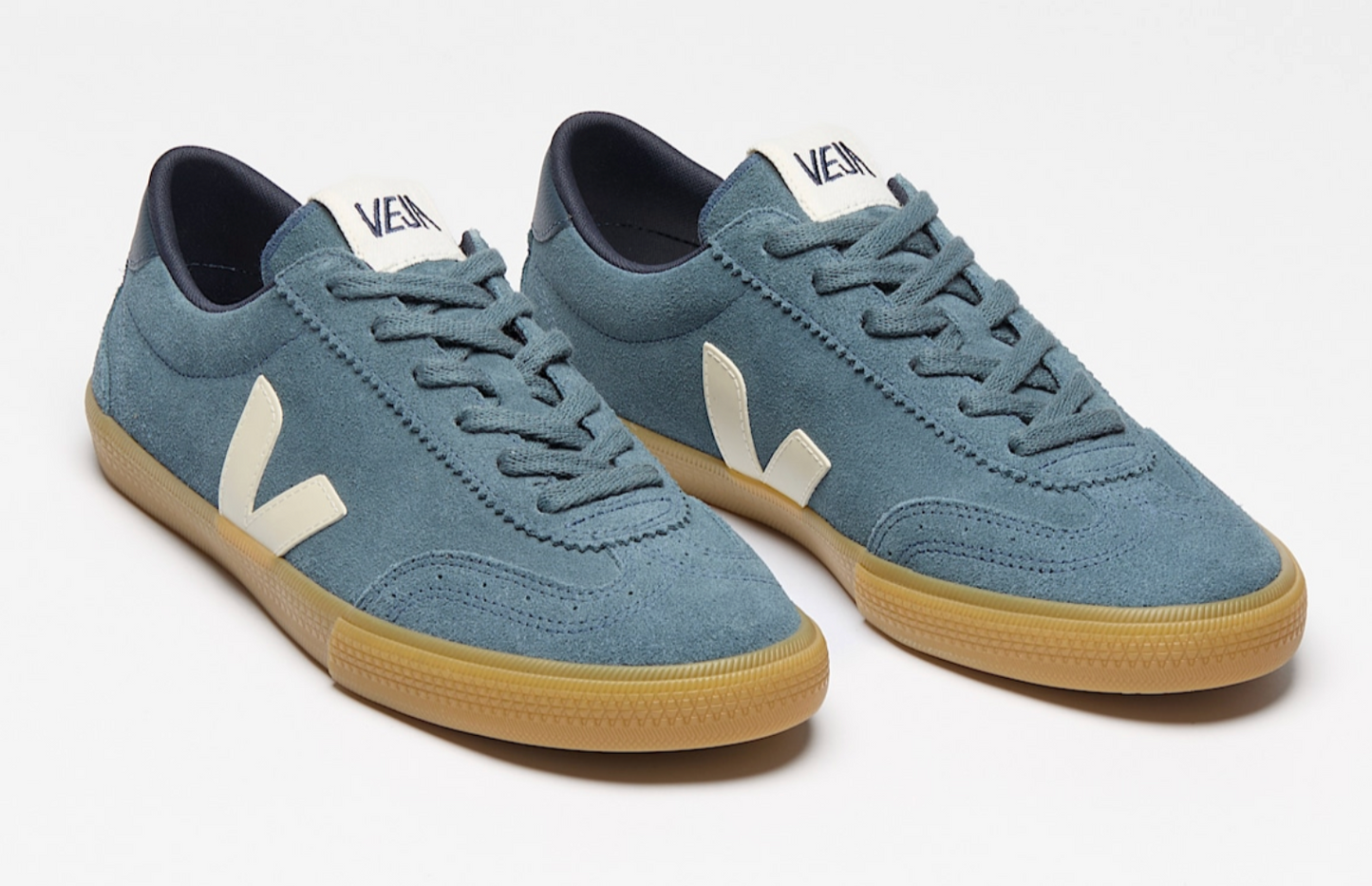 VEJA Volley Suede | California Pierre Natural