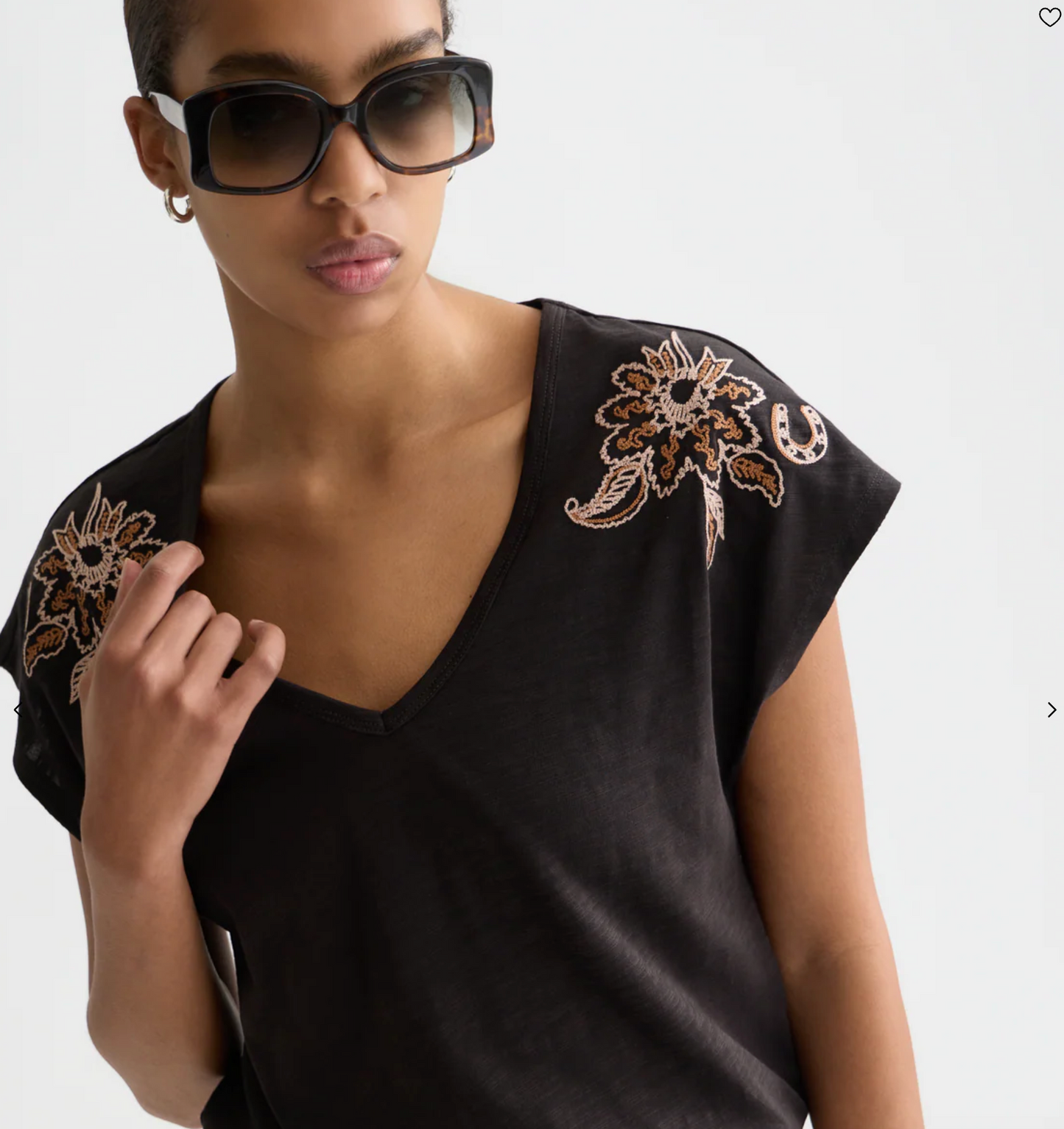 Scotch & Soda Embroidered V-neck T-shirt