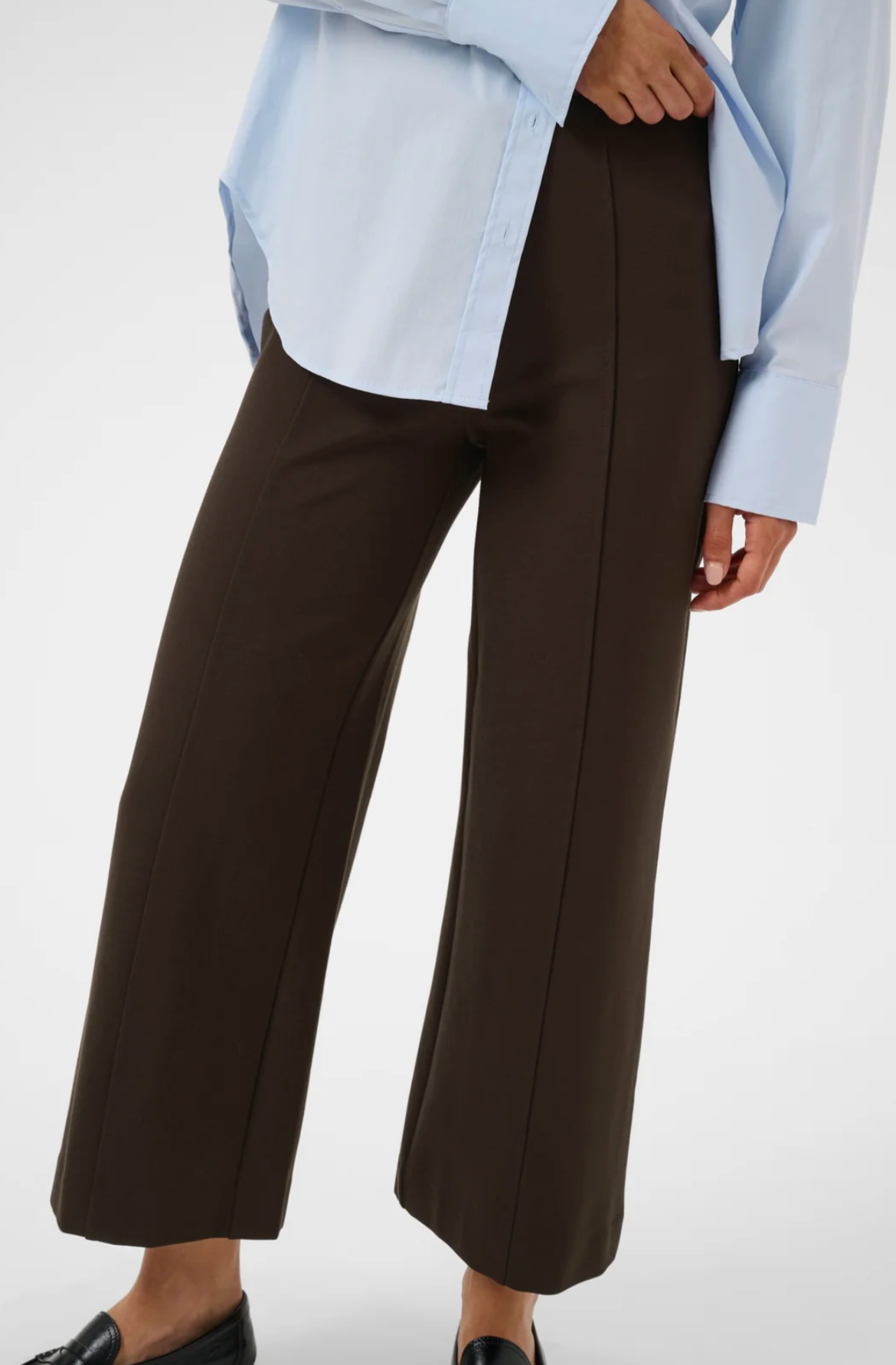 Ilissa Pant - Mole
