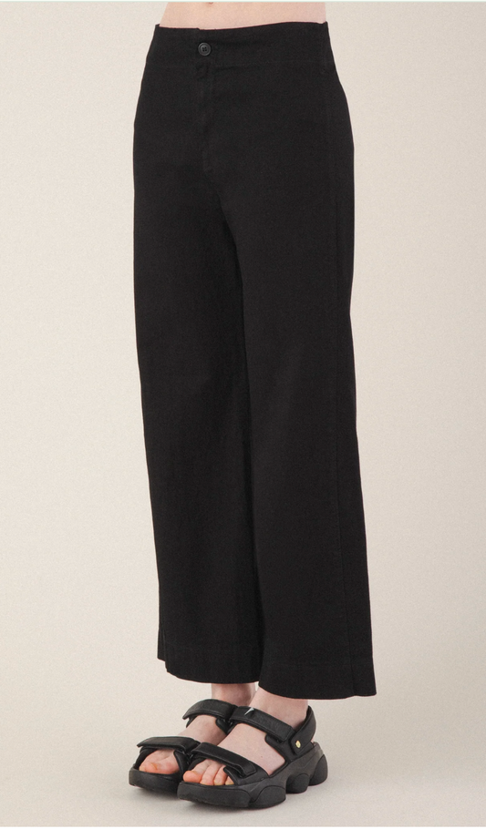 Knack Pant in Black