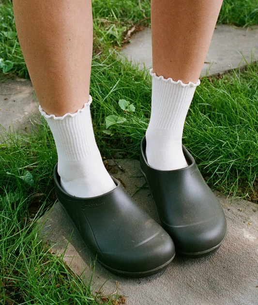 Beaten Path White Ruffle Socks
