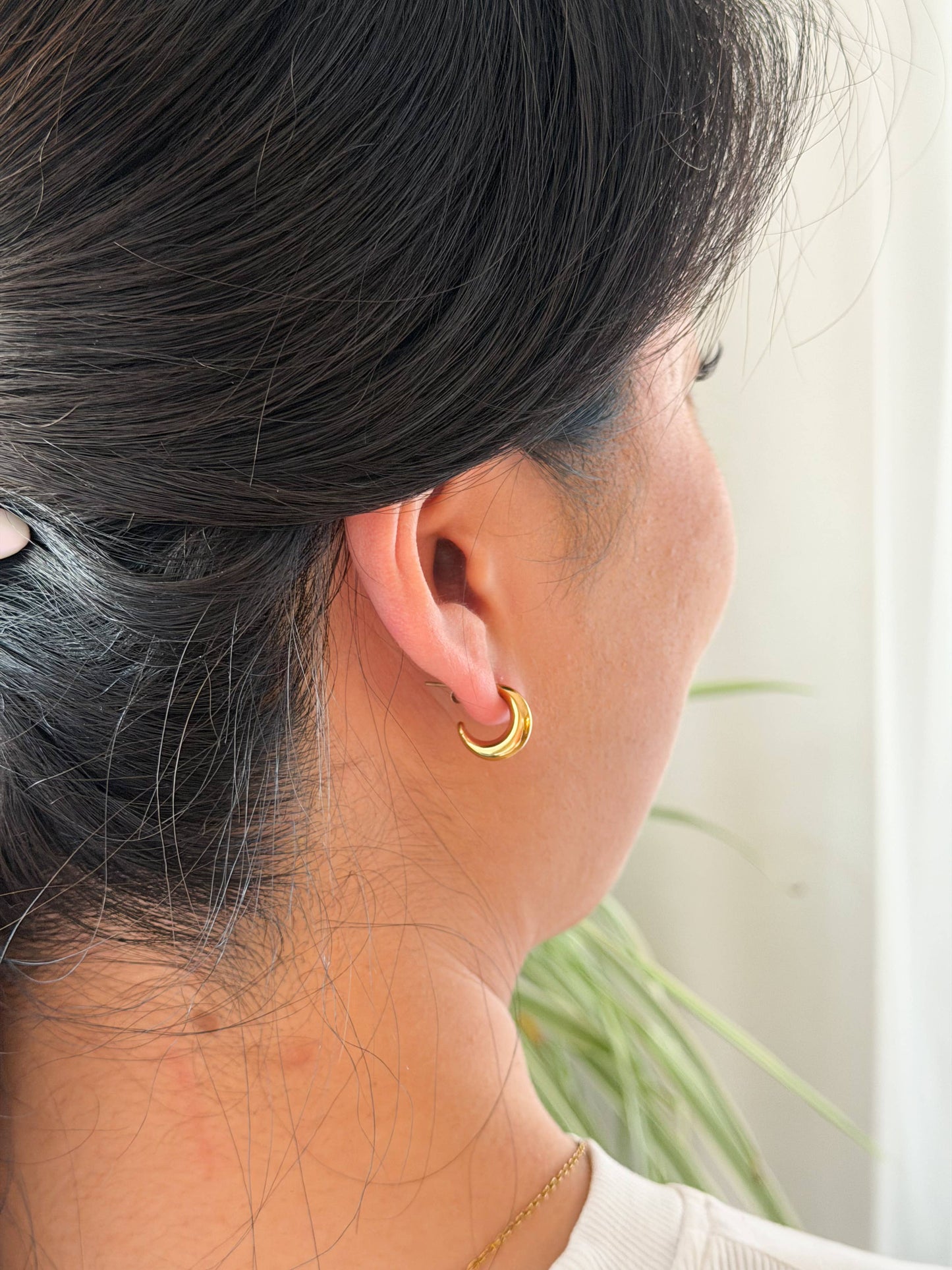 Luxe Selena Hoops - Mini - Gold // Everyday basics, Jewelry