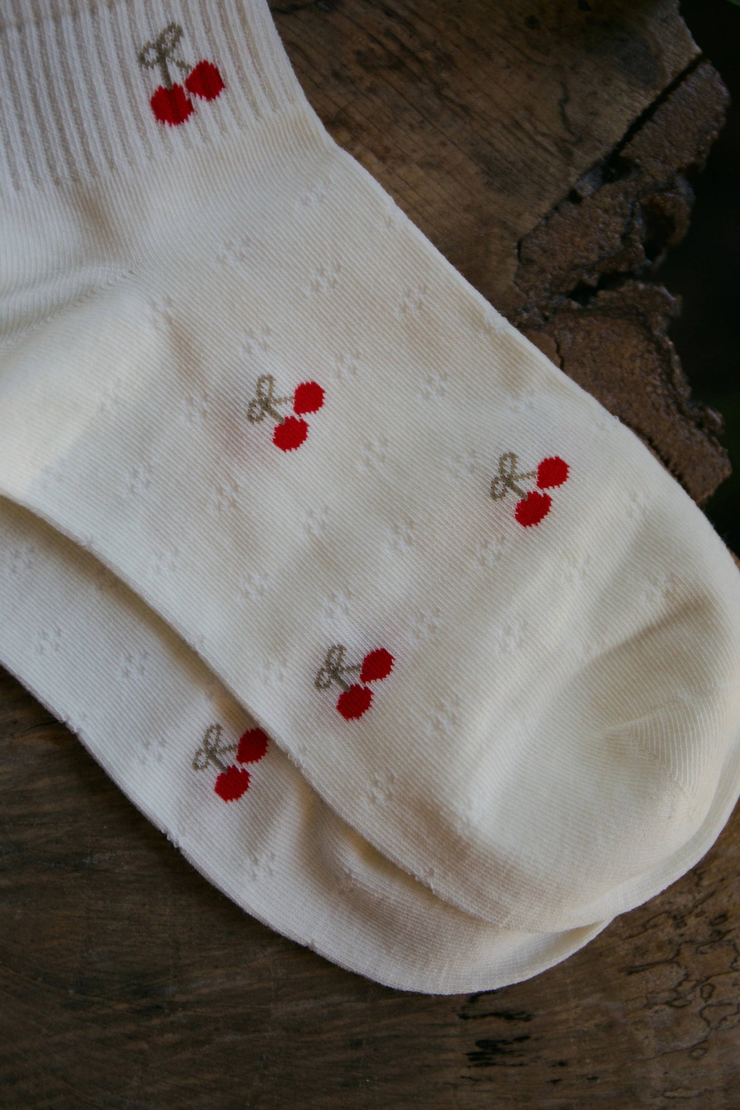 WILD CHERRIES SOCKS