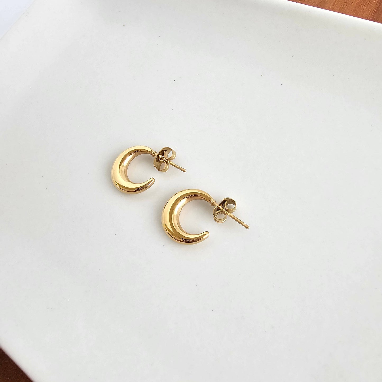 Luxe Selena Hoops - Mini - Gold // Everyday basics, Jewelry