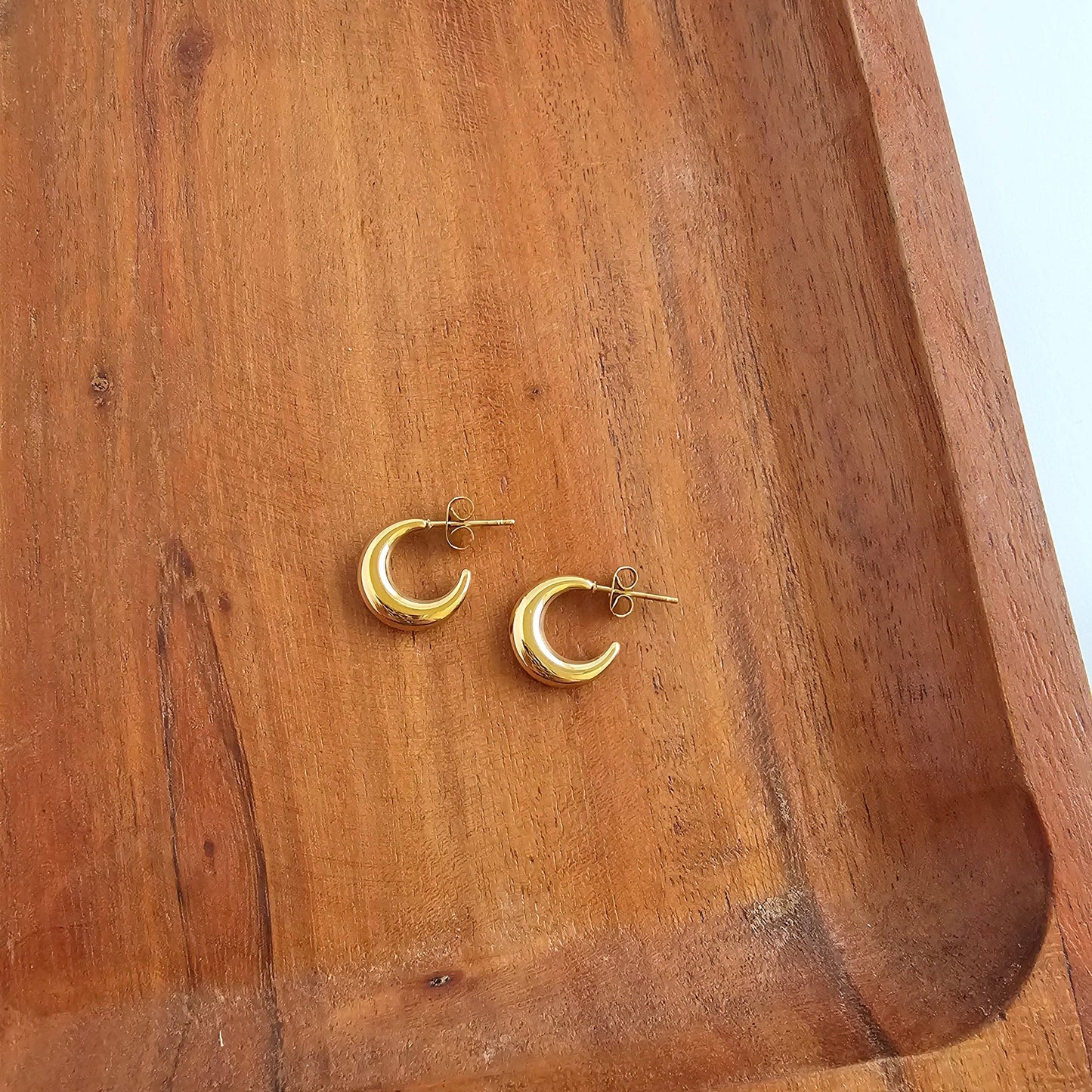 Luxe Selena Hoops - Mini - Gold // Everyday basics, Jewelry