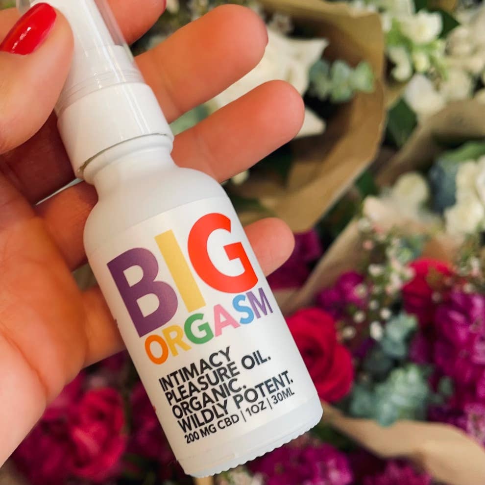INTIMACY OIL : Big Orgasm, a Potent, Organic Intimacy Oil