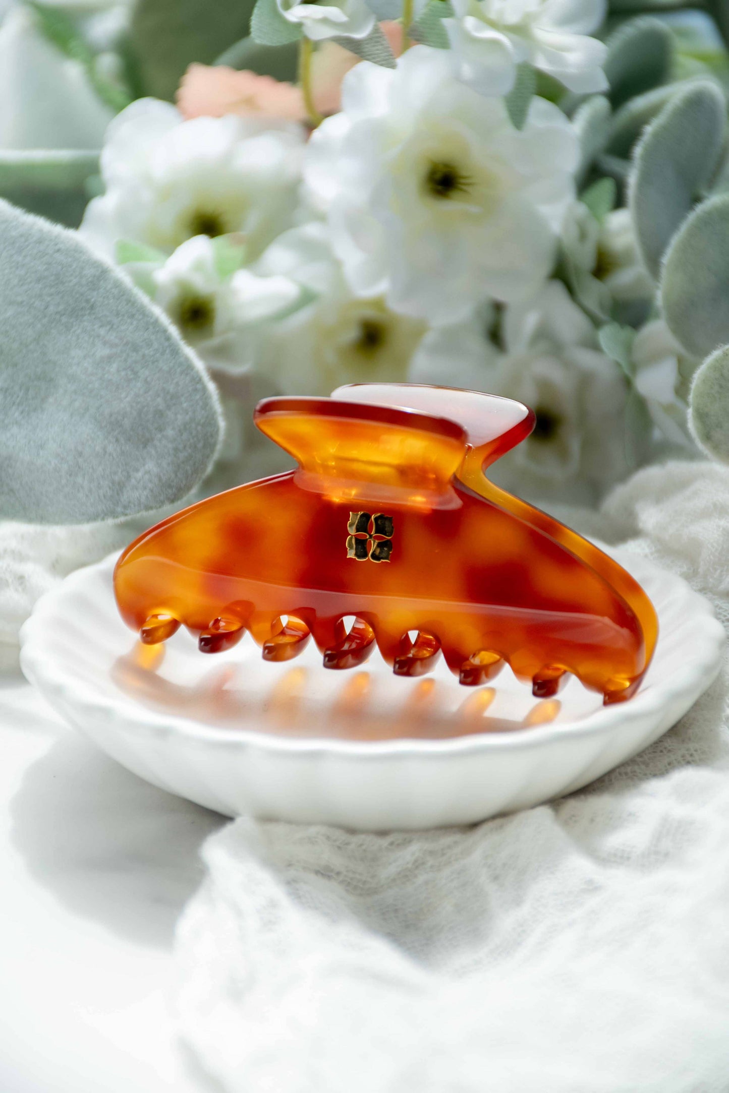 Glamour Grip Mini Claw in Barite | Burnt Orange and Brown Tortoise  | Italian Acetate Tortoise Shell Small Hair Clip