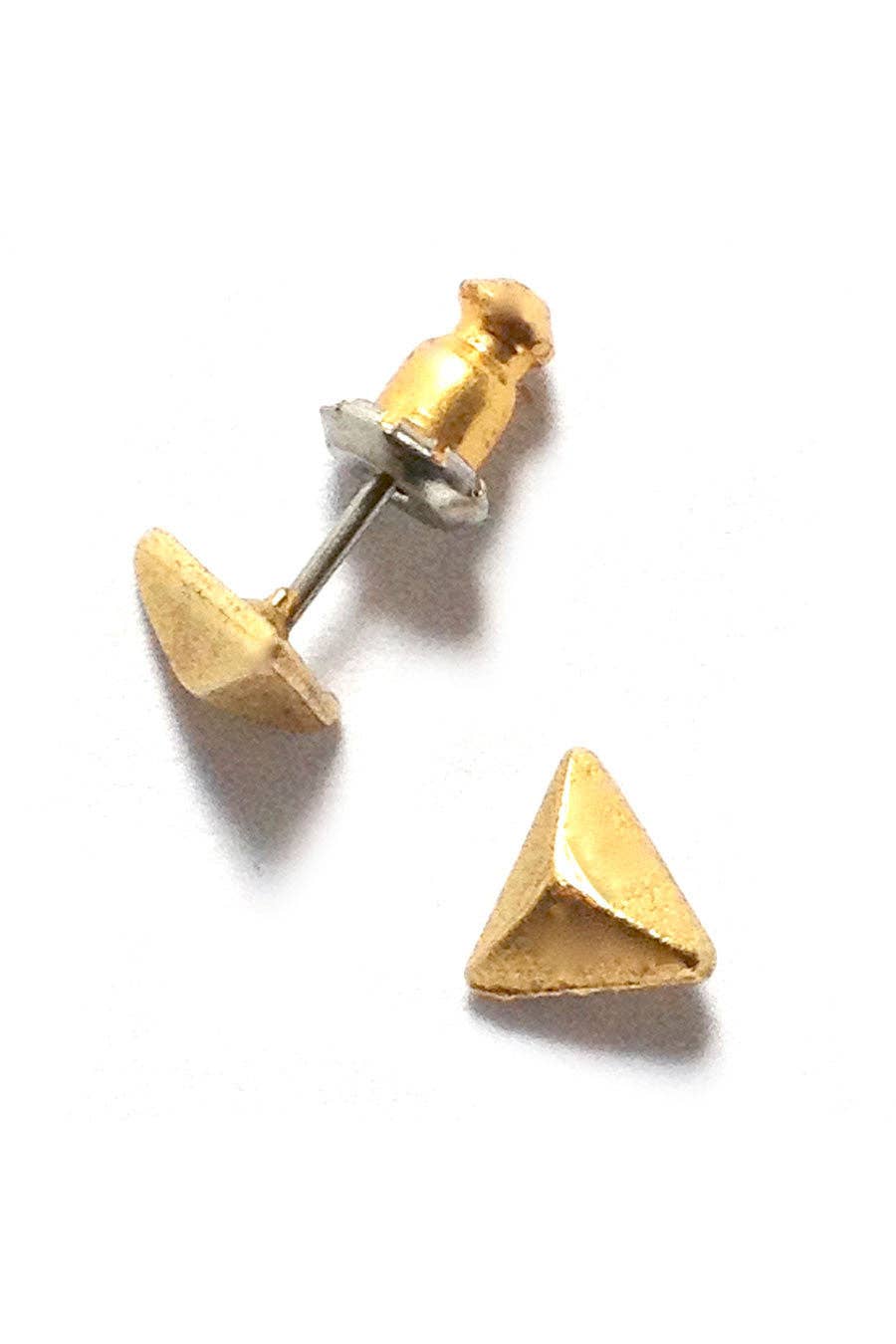 Pyramid Stud Earrings - TD90