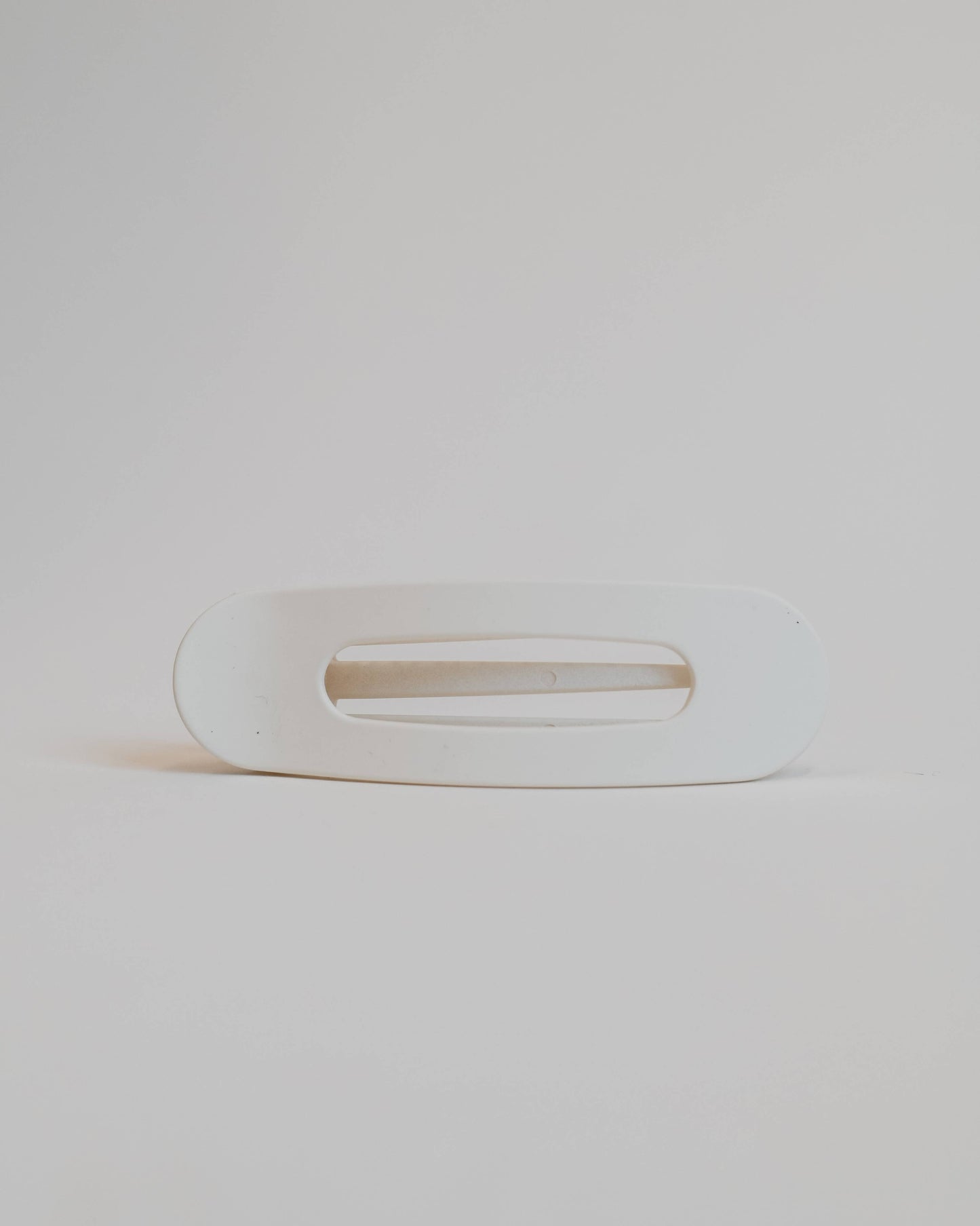 Milk White Lay Flat Clip