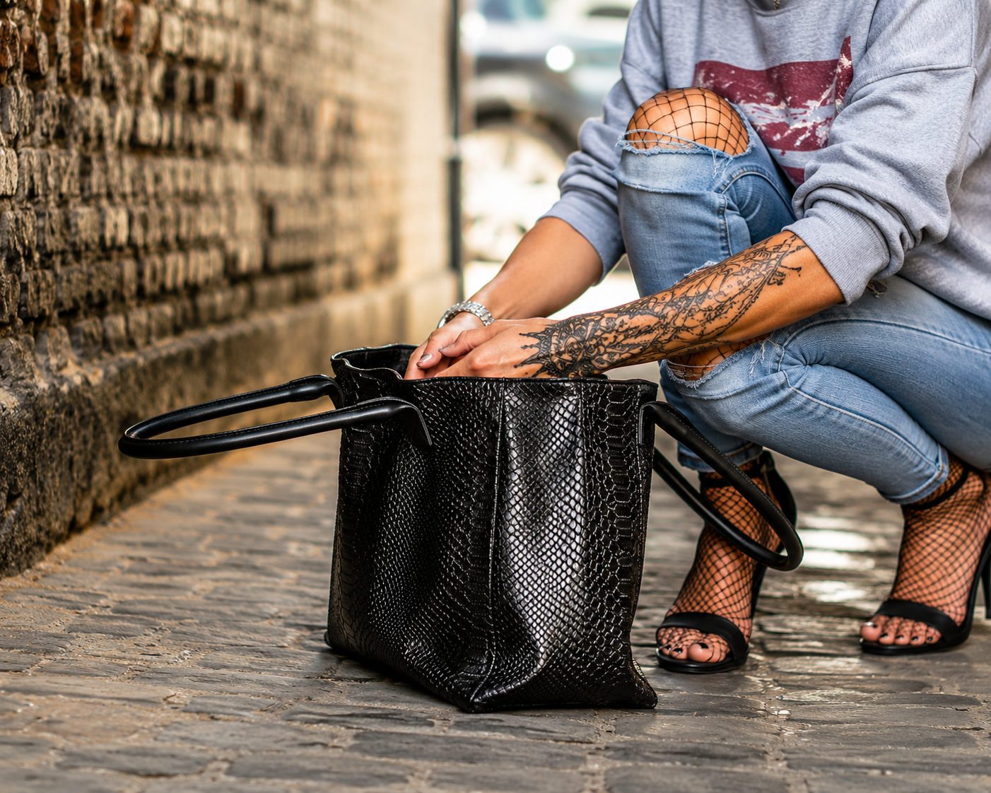 LOLA – Italian Python-Embossed Leather Bag – Black