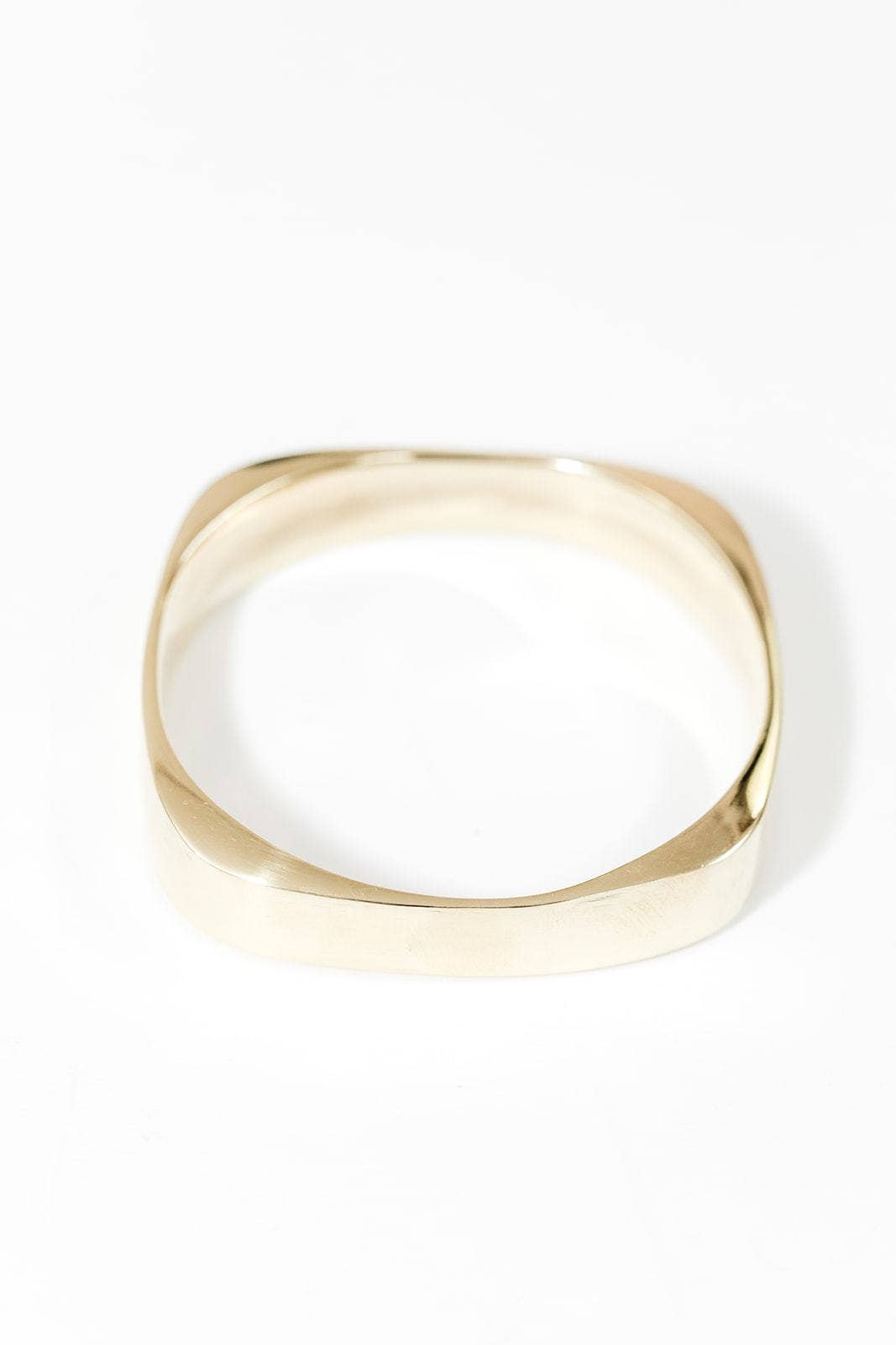Square Bangle II (AA7)