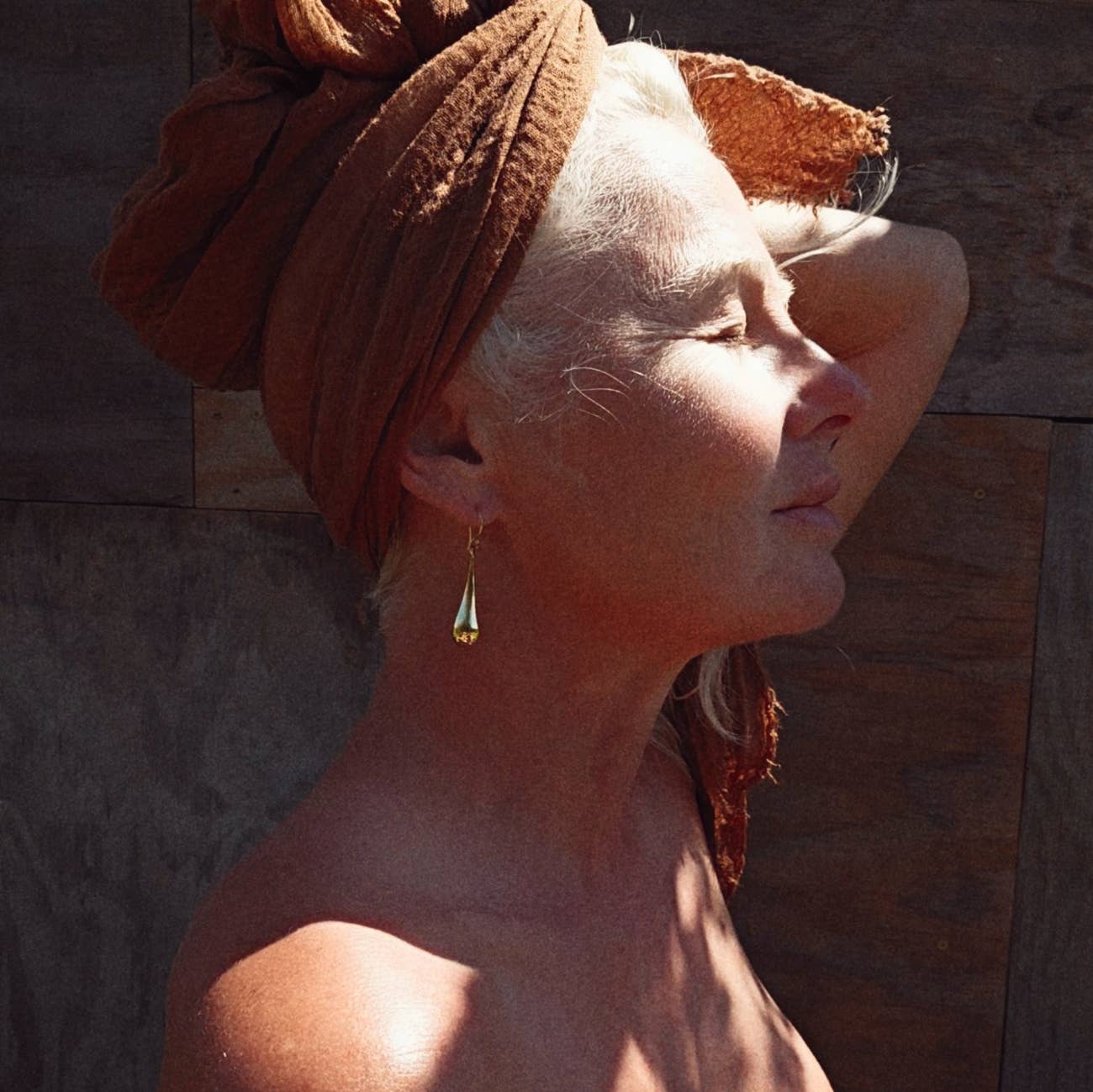 Brass droplet teardrop tear hanging dangle earrings