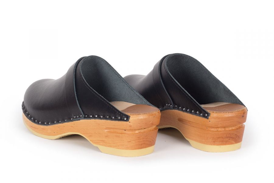 Da Vinci Black 311 Clogs