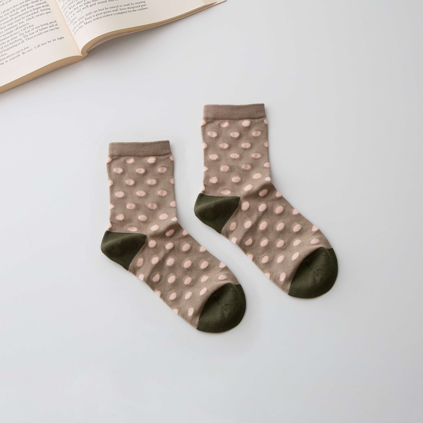 Silk Blend Polka Dot Crew Socks – Soft & Breathable