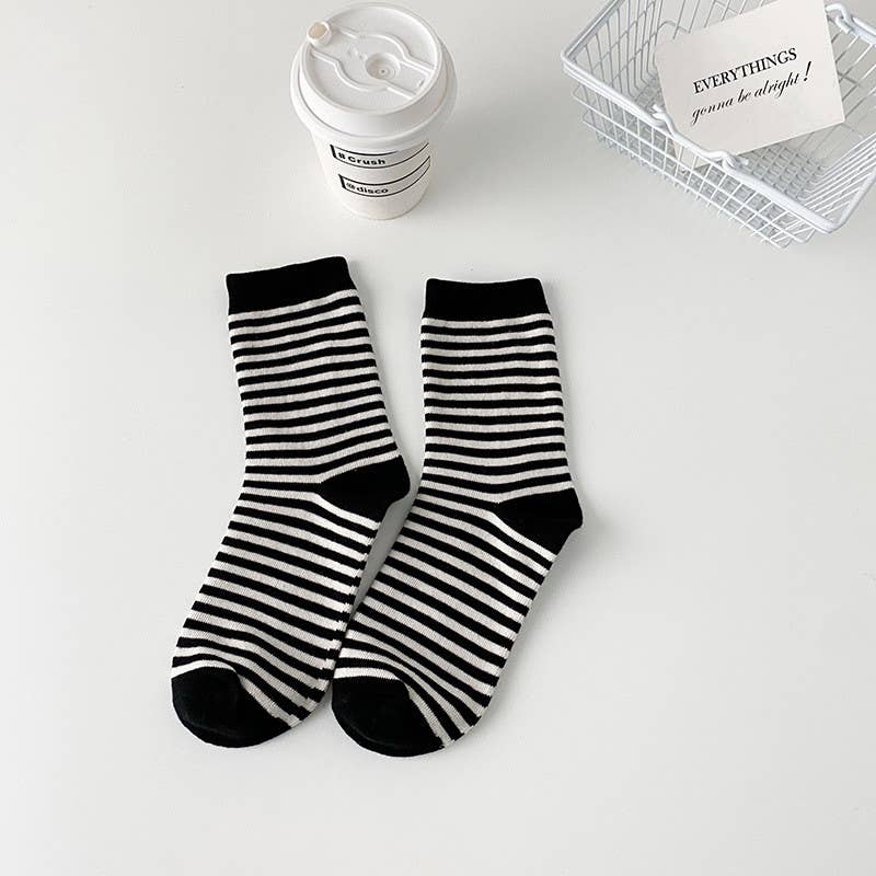 Zebra Stripe Socks - Knitted Cotton Crew Socks For Women