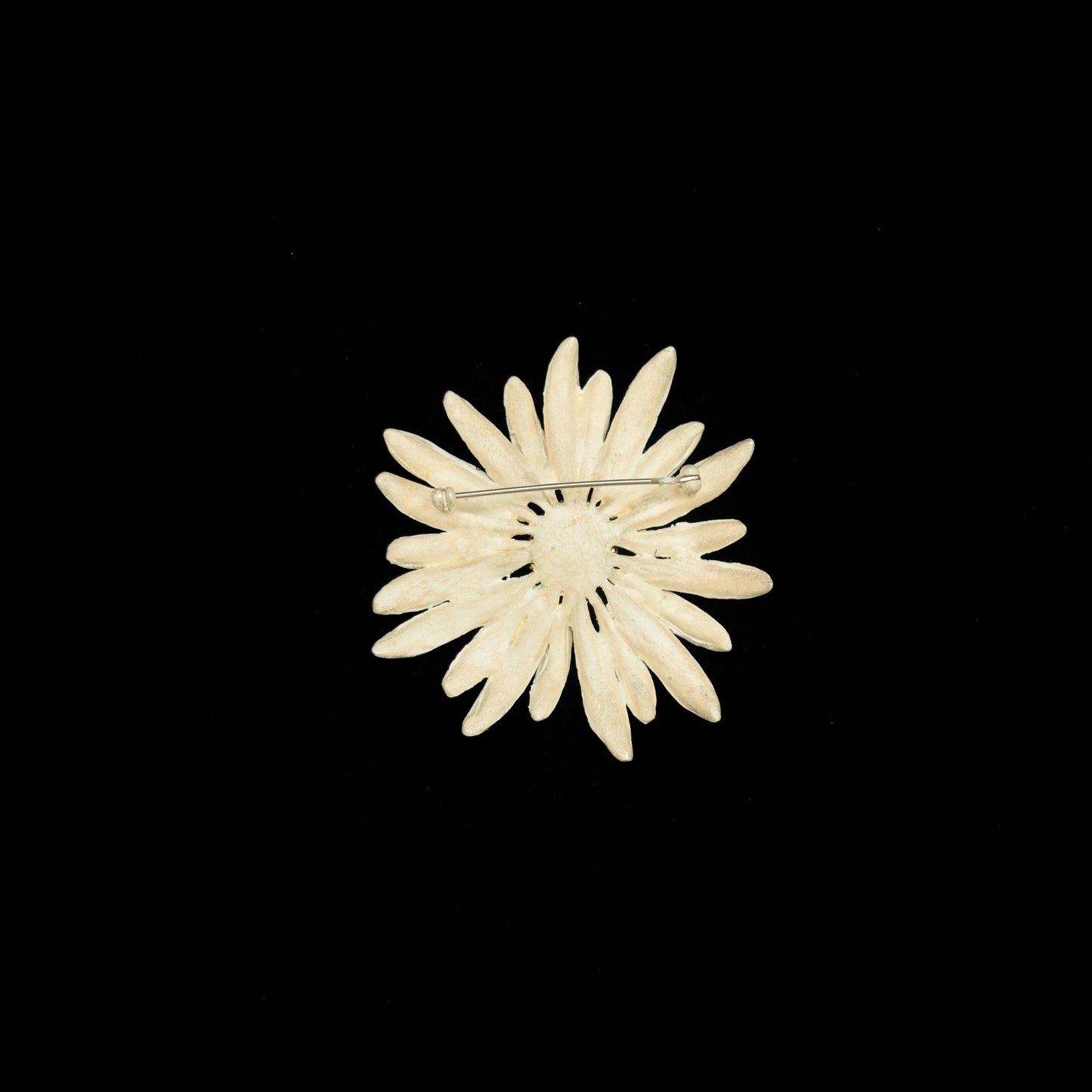 Daisy Brooch