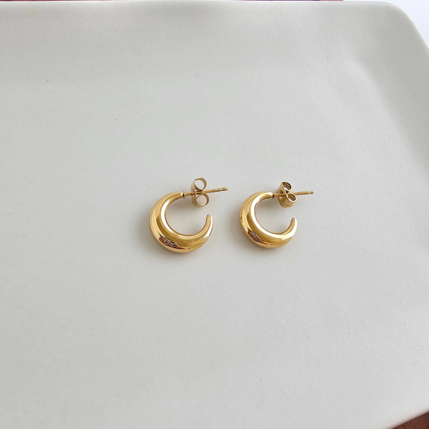Luxe Selena Hoops - Mini - Gold // Everyday basics, Jewelry