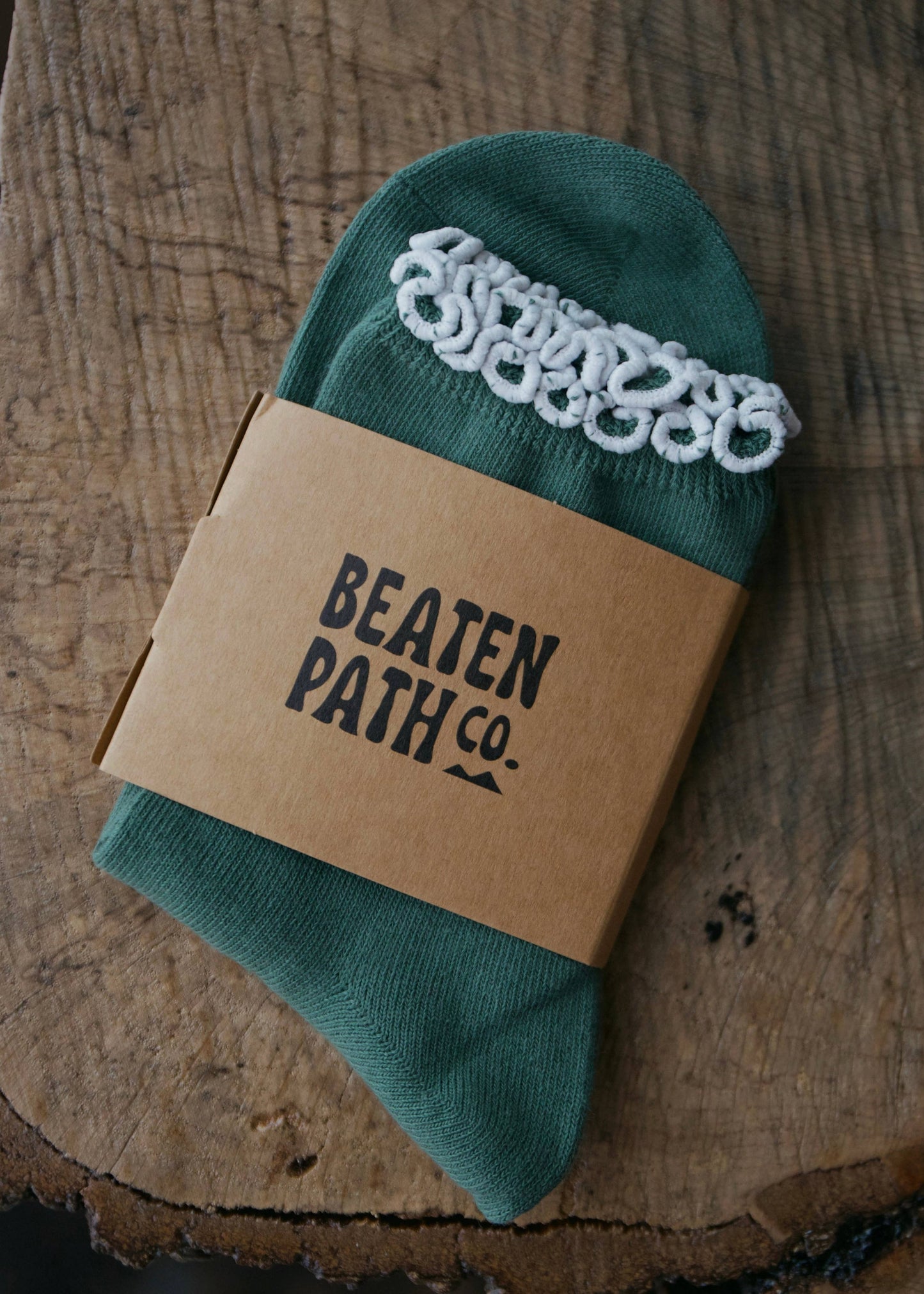 RUFFLE RIB QUARTER SOCKS GREEN and WHITE