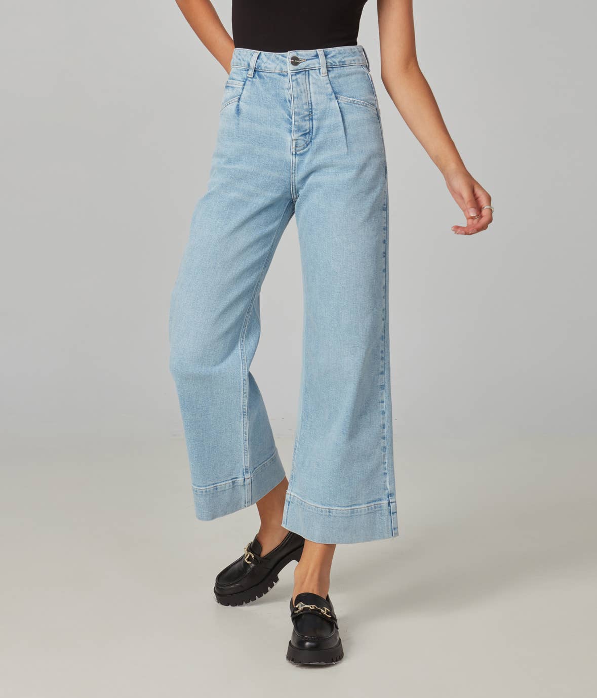 MILAN High Rise Wide Leg Jeans:  28" Inseam