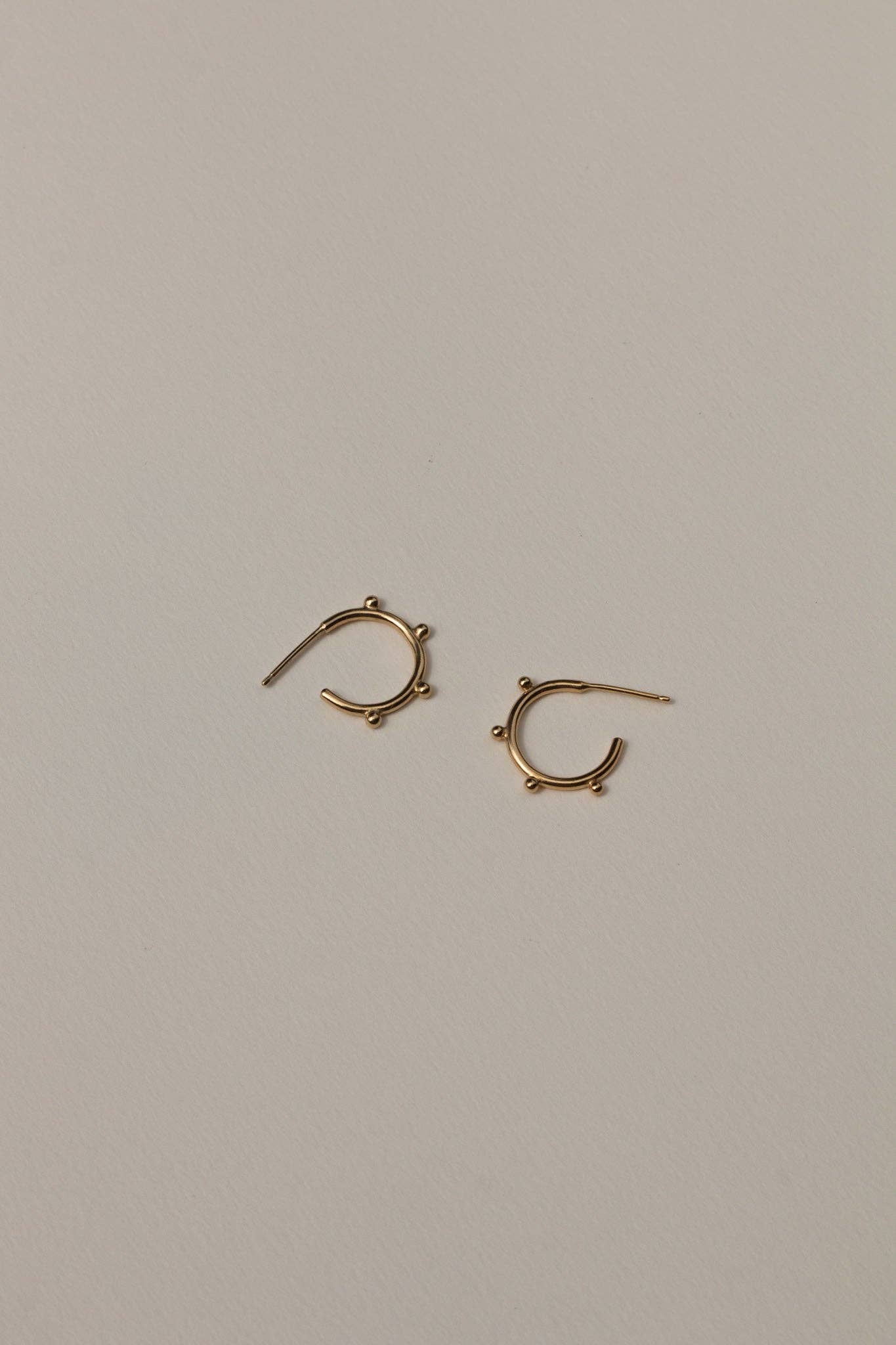 Bentu Hoops (Sm / Lg)